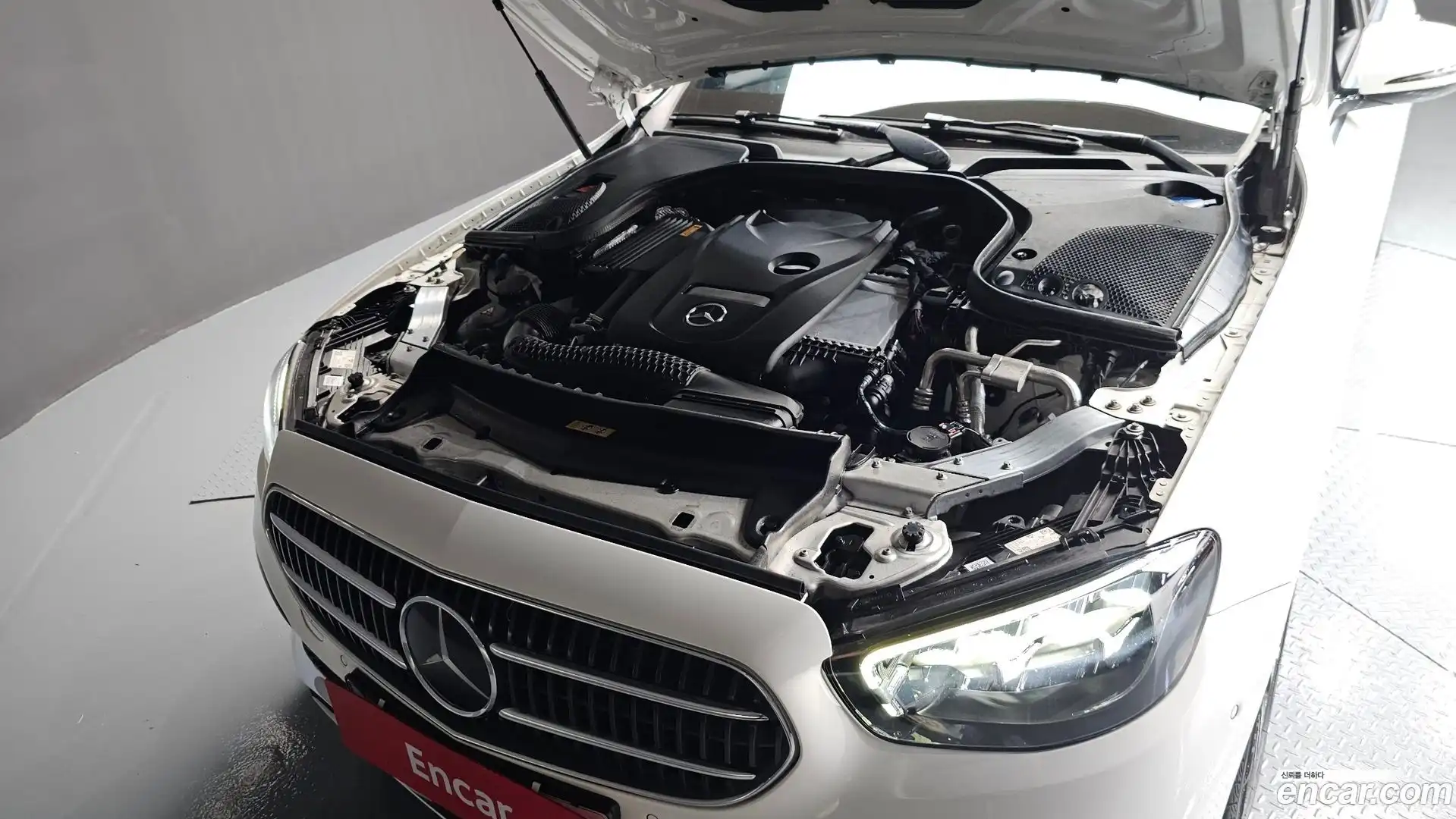 E-Class Mercedes-Benz 2020.11-OUTER-006