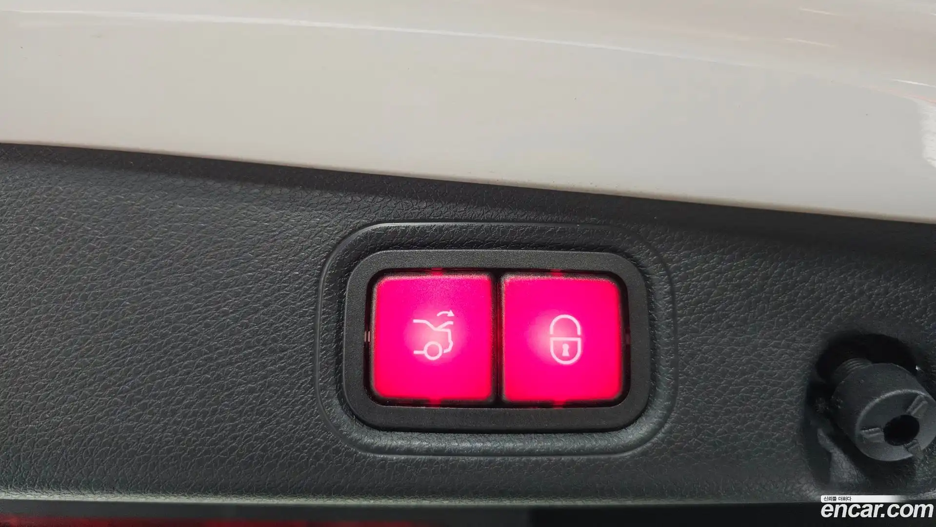 E-Class Mercedes-Benz 2020.11-OPTION-020