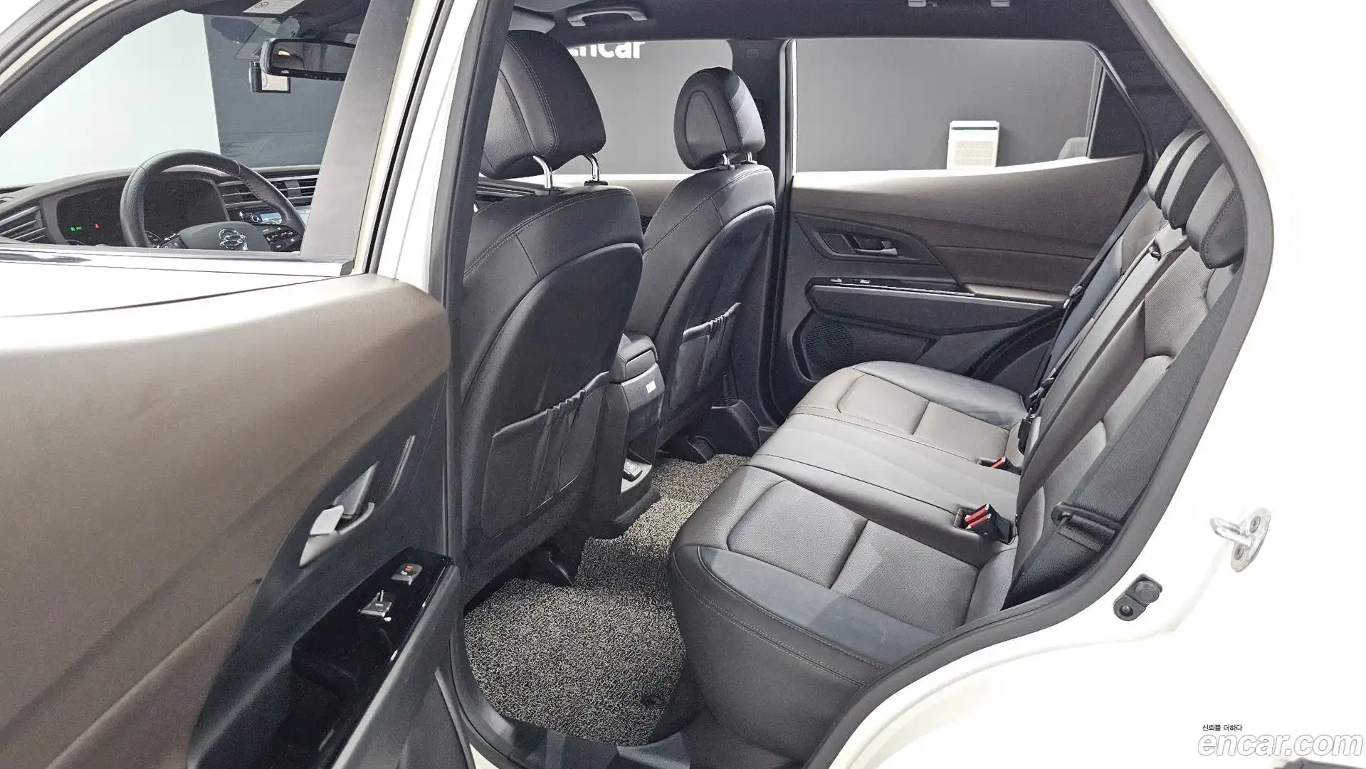 KORANDO KG Mobility 2019.9-OPTION-015