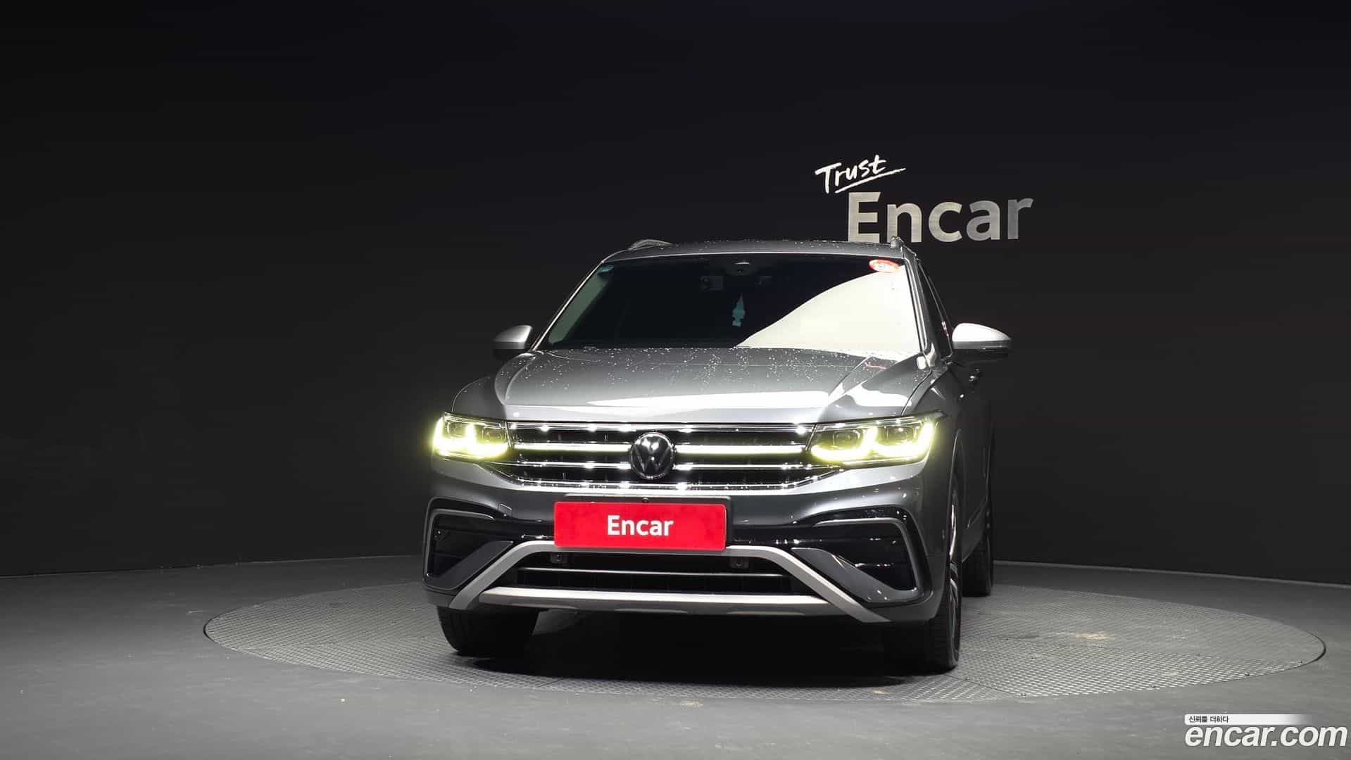 Tiguan Volkswagen 2022.11-OUTER-003