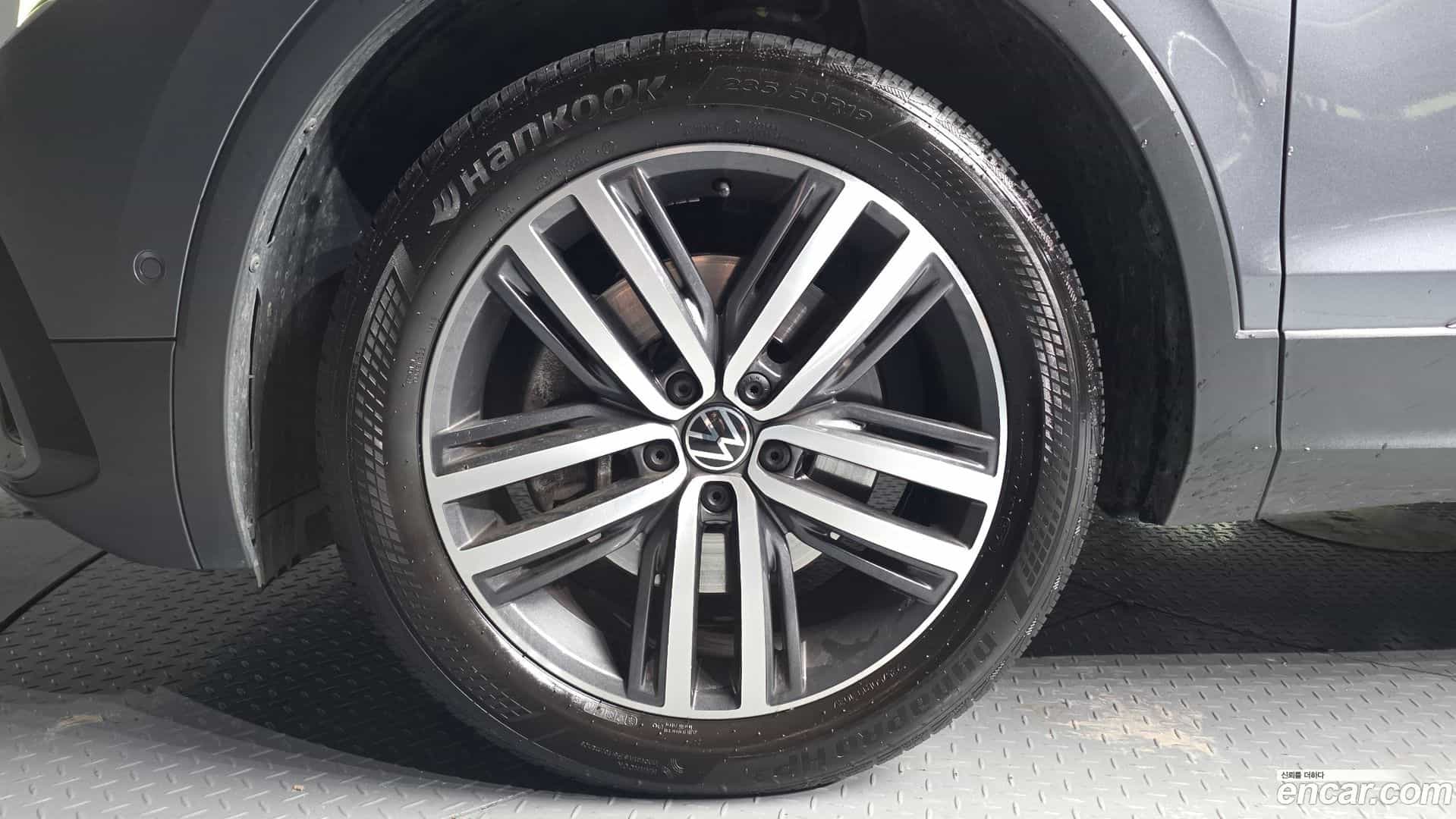 Tiguan Volkswagen 2022.11-OUTER-005