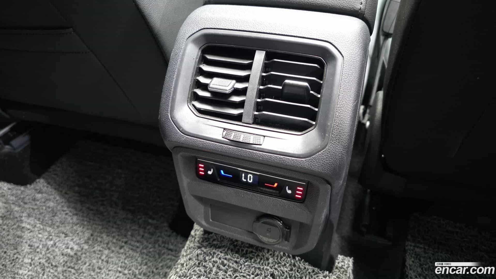 Tiguan Volkswagen 2022.11-OPTION-023