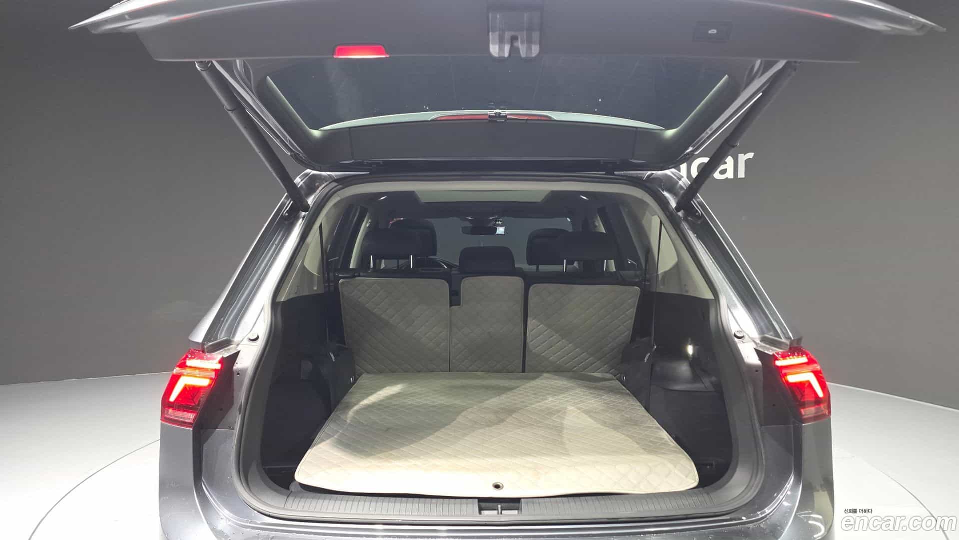 Tiguan Volkswagen 2022.11-OPTION-024