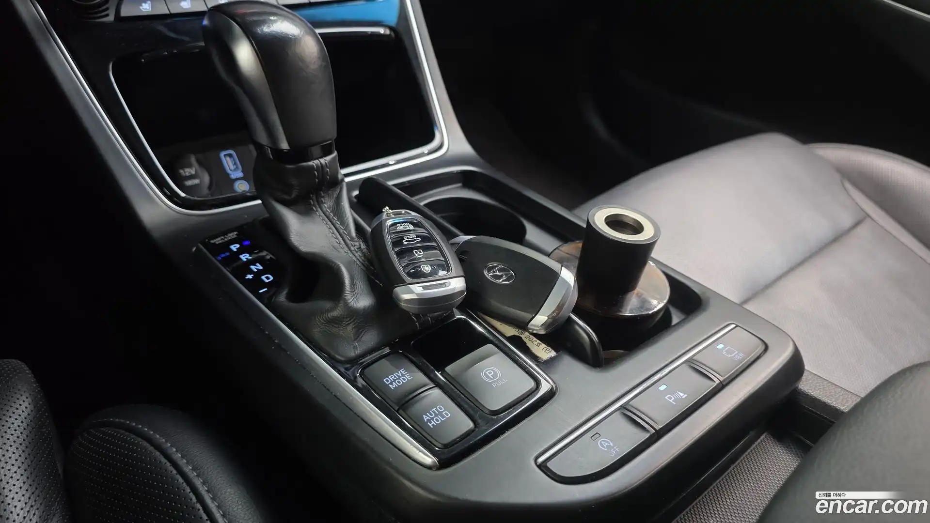 Grandeur Hyundai 2018.0-INNER-009