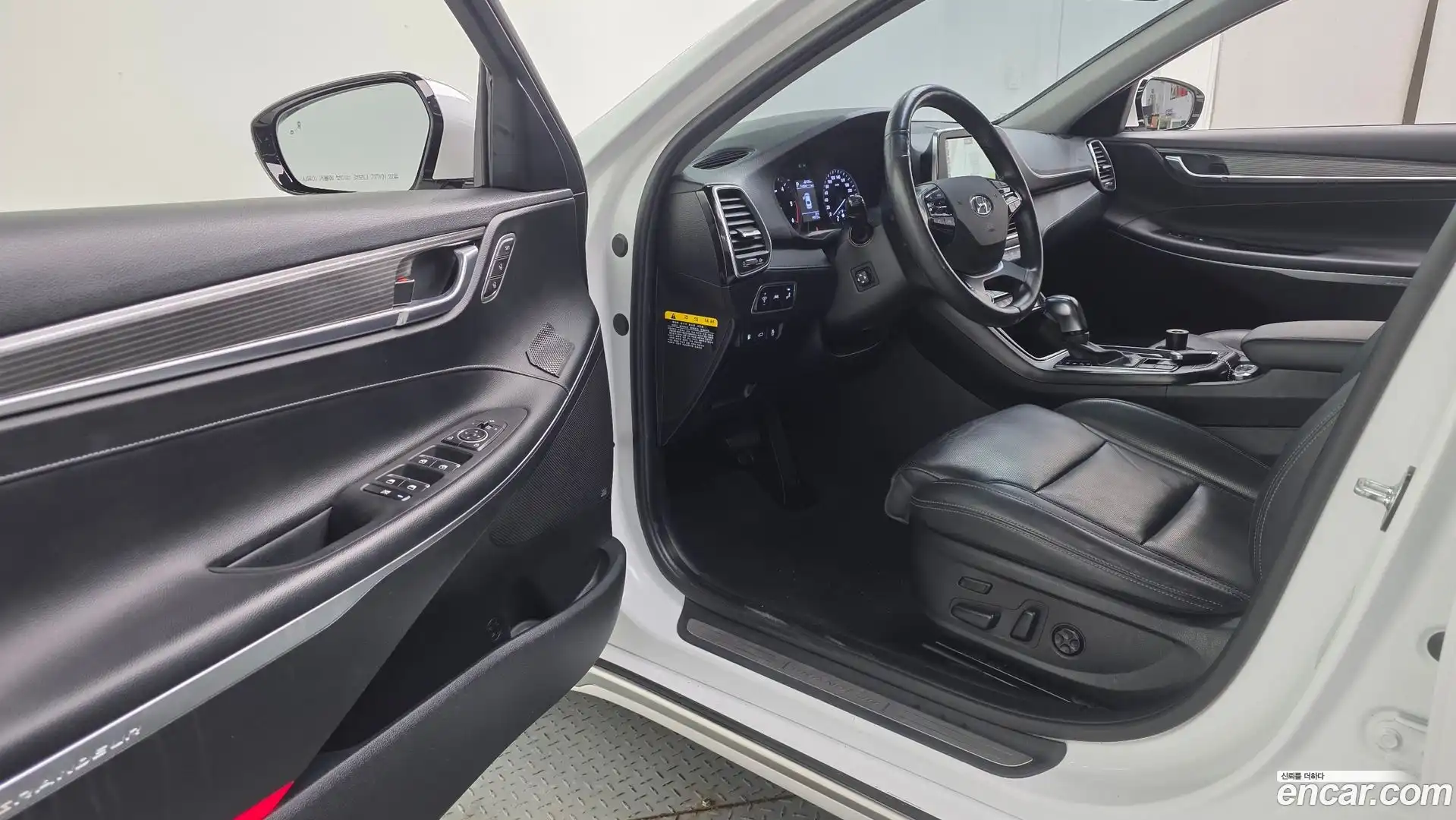 Grandeur Hyundai 2018.0-INNER-010