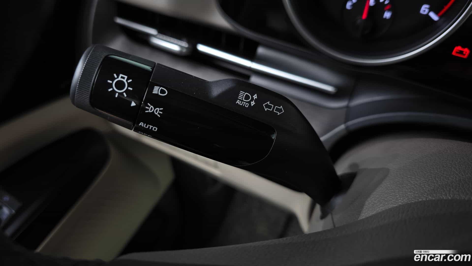 Canival Kia 2021.5-OPTION-024