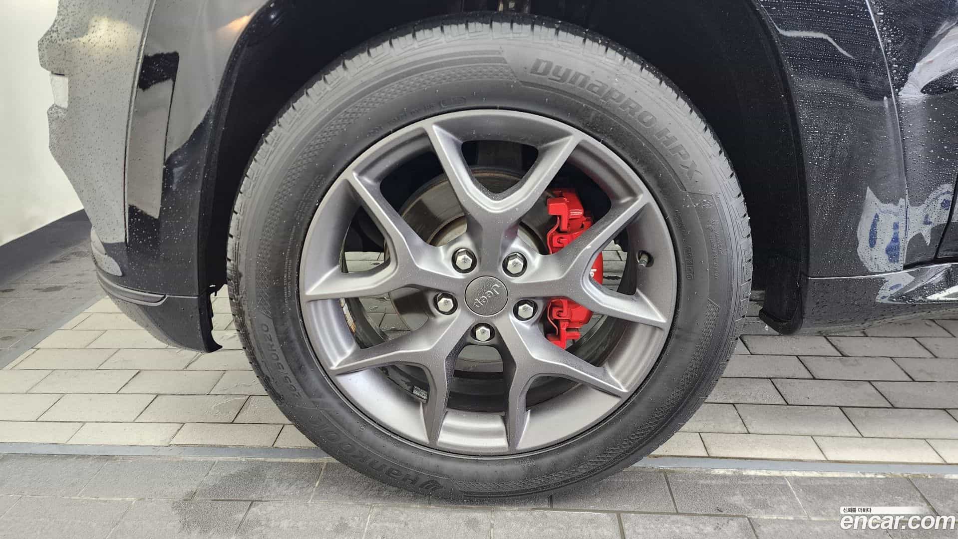 Cherokee Jeep 2020.5-OUTER-005