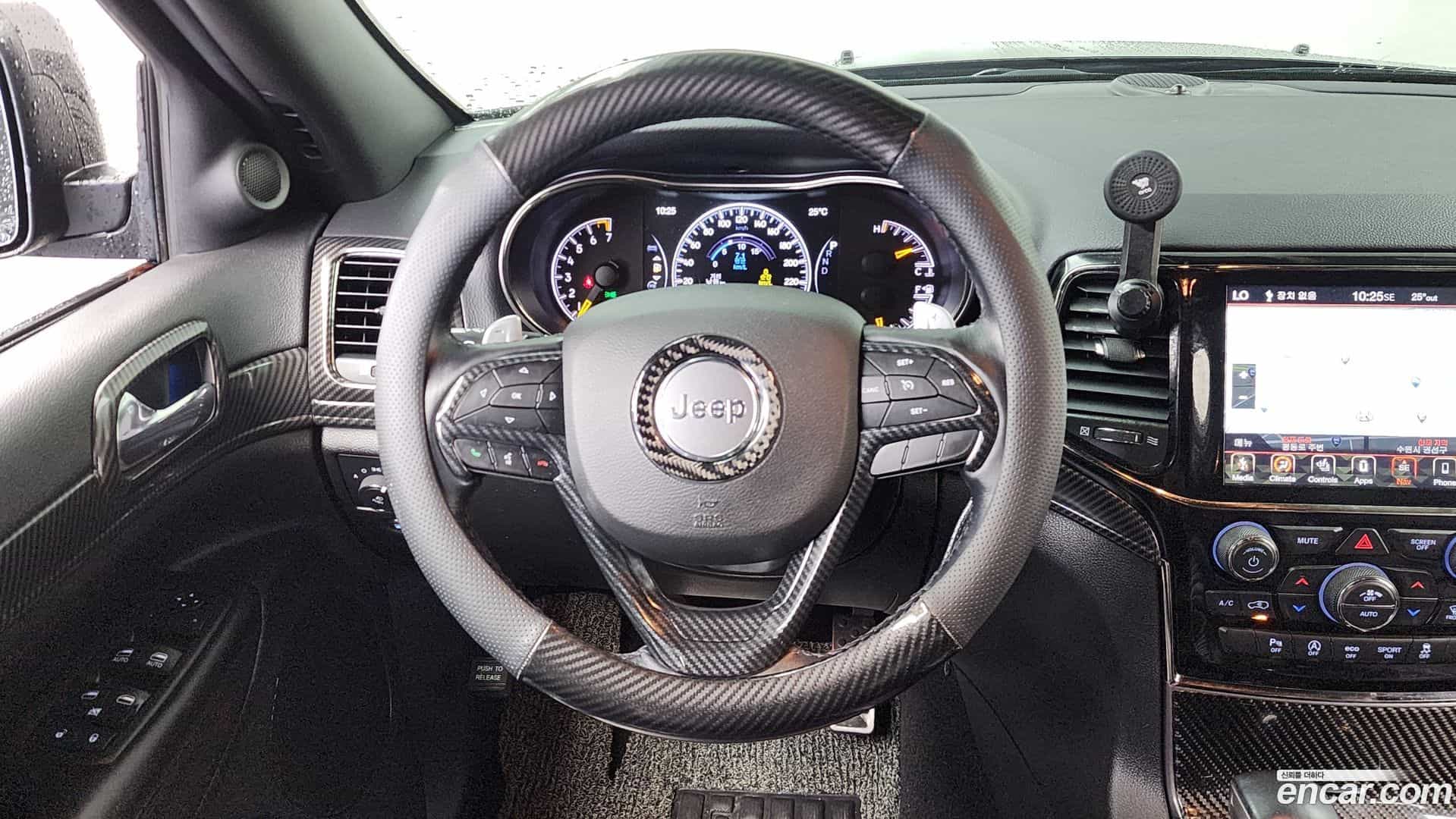 Cherokee Jeep 2020.5-OPTION-017