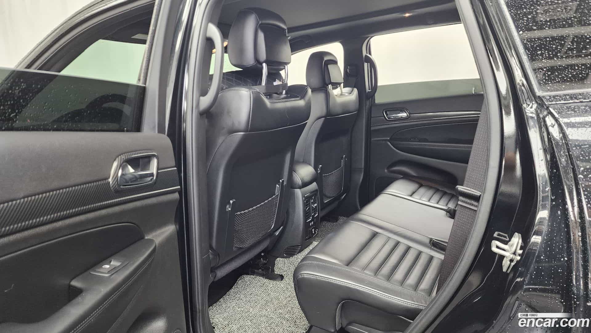 Cherokee Jeep 2020.5-INNER-036