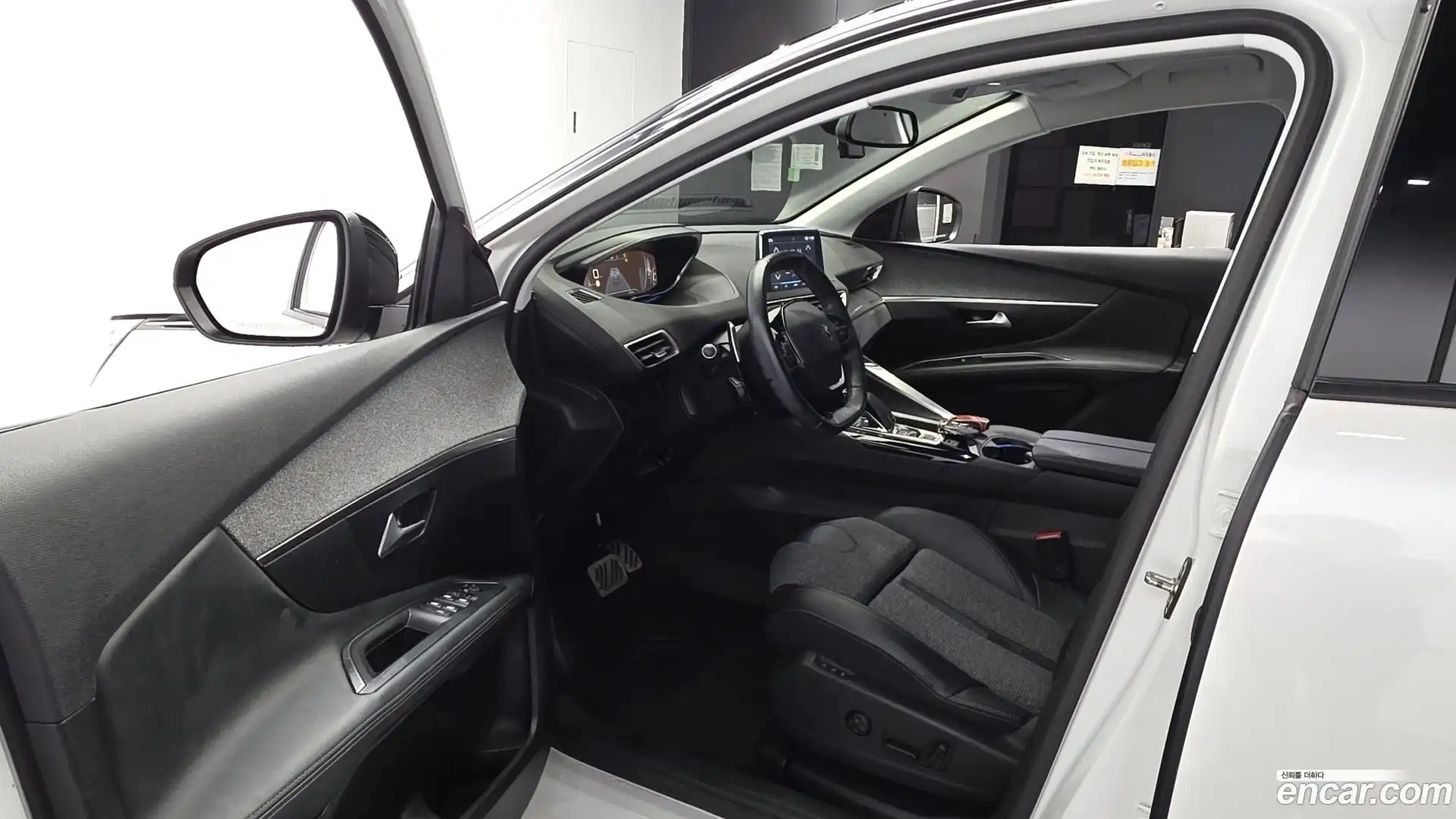 3008 Peugeot 2019.11-INNER-010
