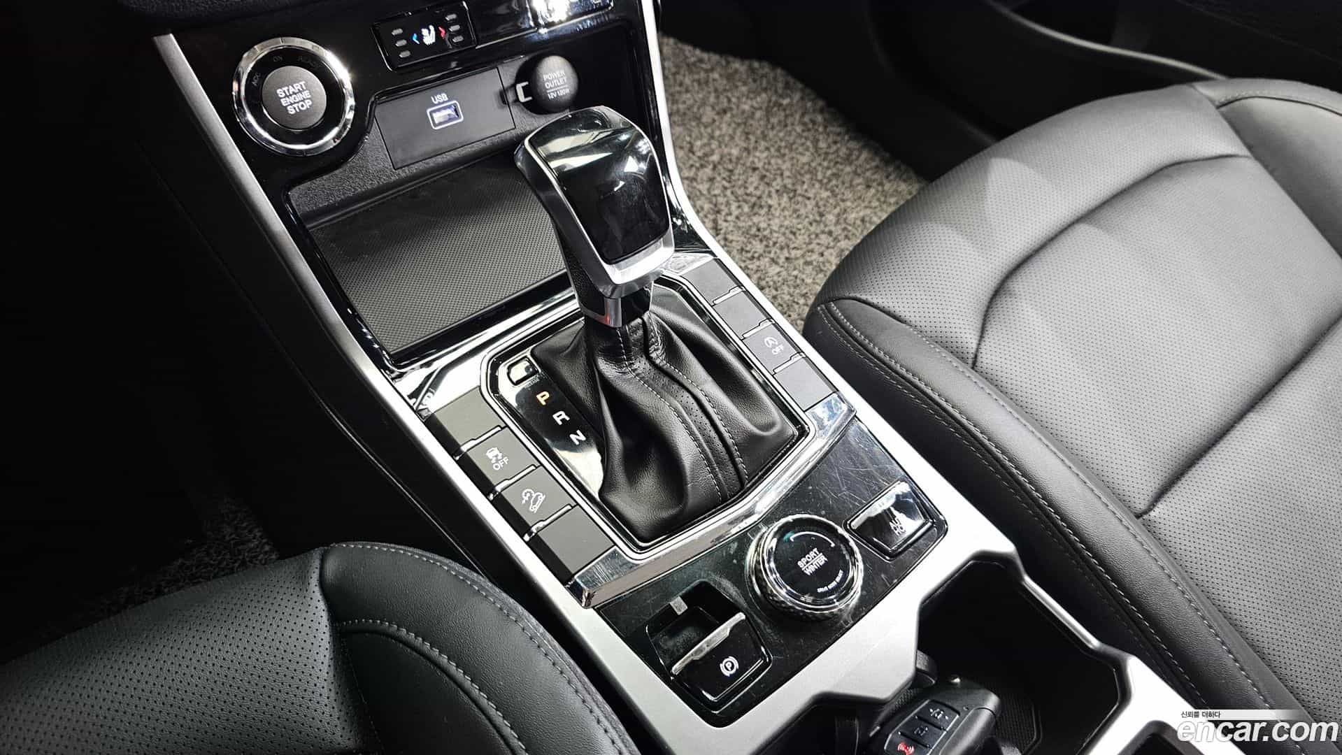 KORANDO KG Mobility 2020.6-INNER-009