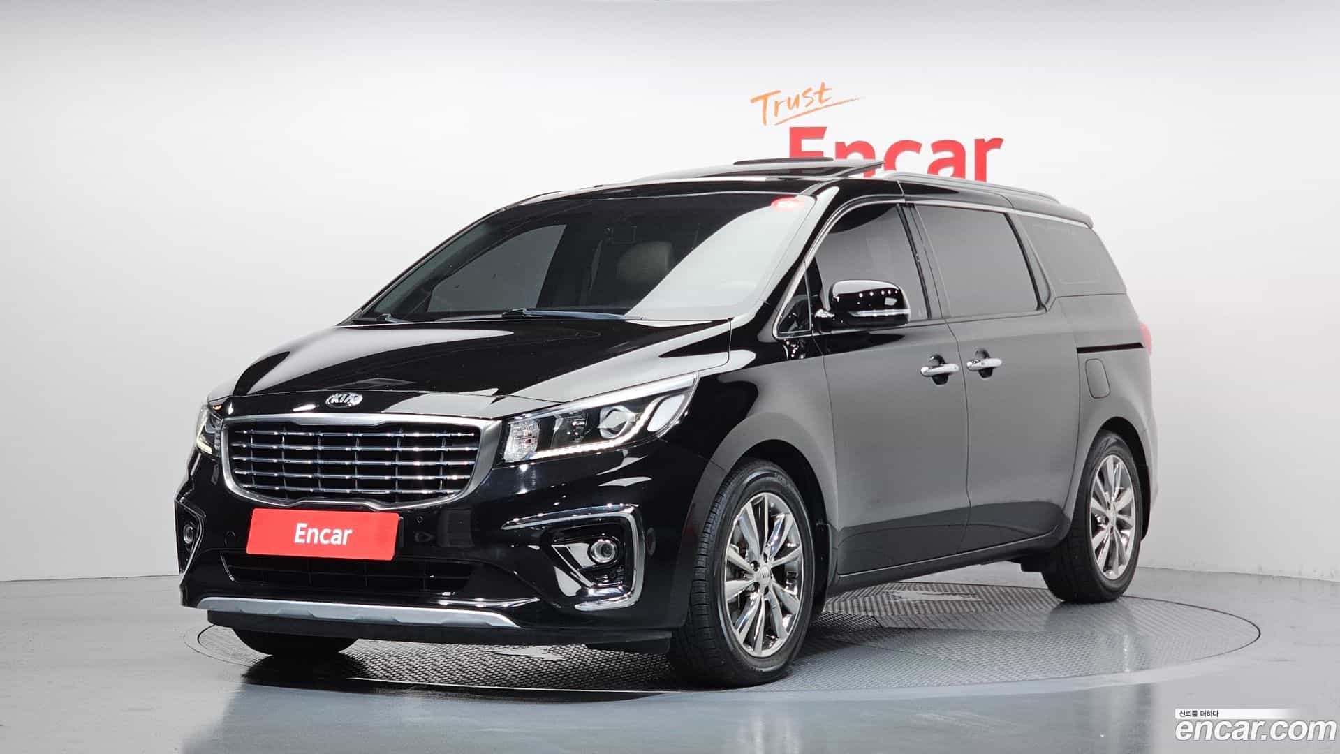 Canival Kia 2018.10-OUTER-001