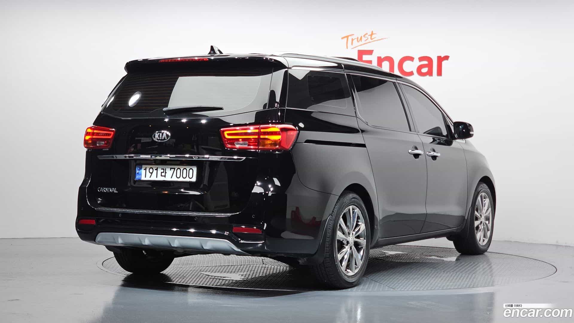Canival Kia 2018.10-OUTER-002
