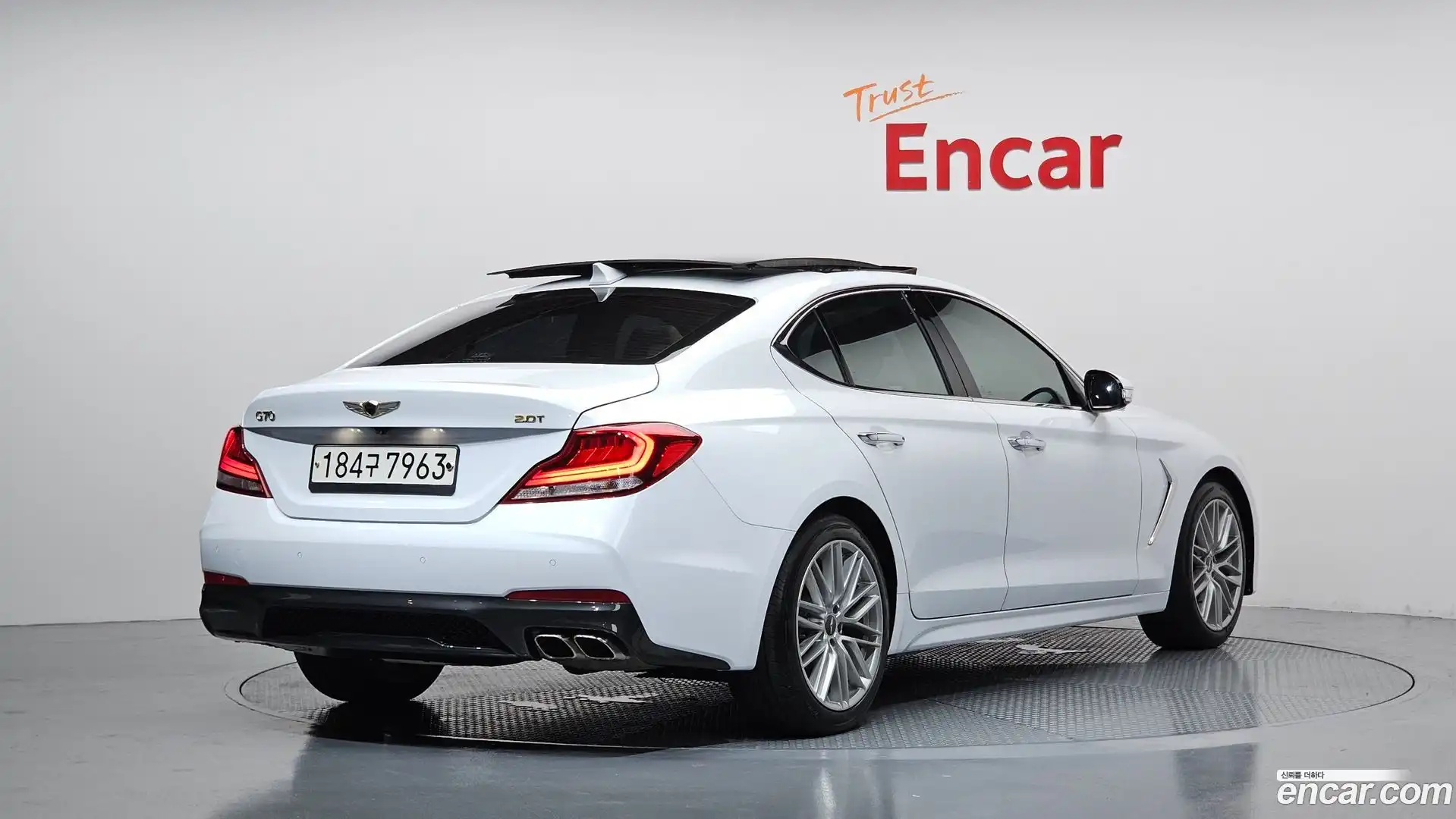 G70 Genesis 2019.0-OUTER-002