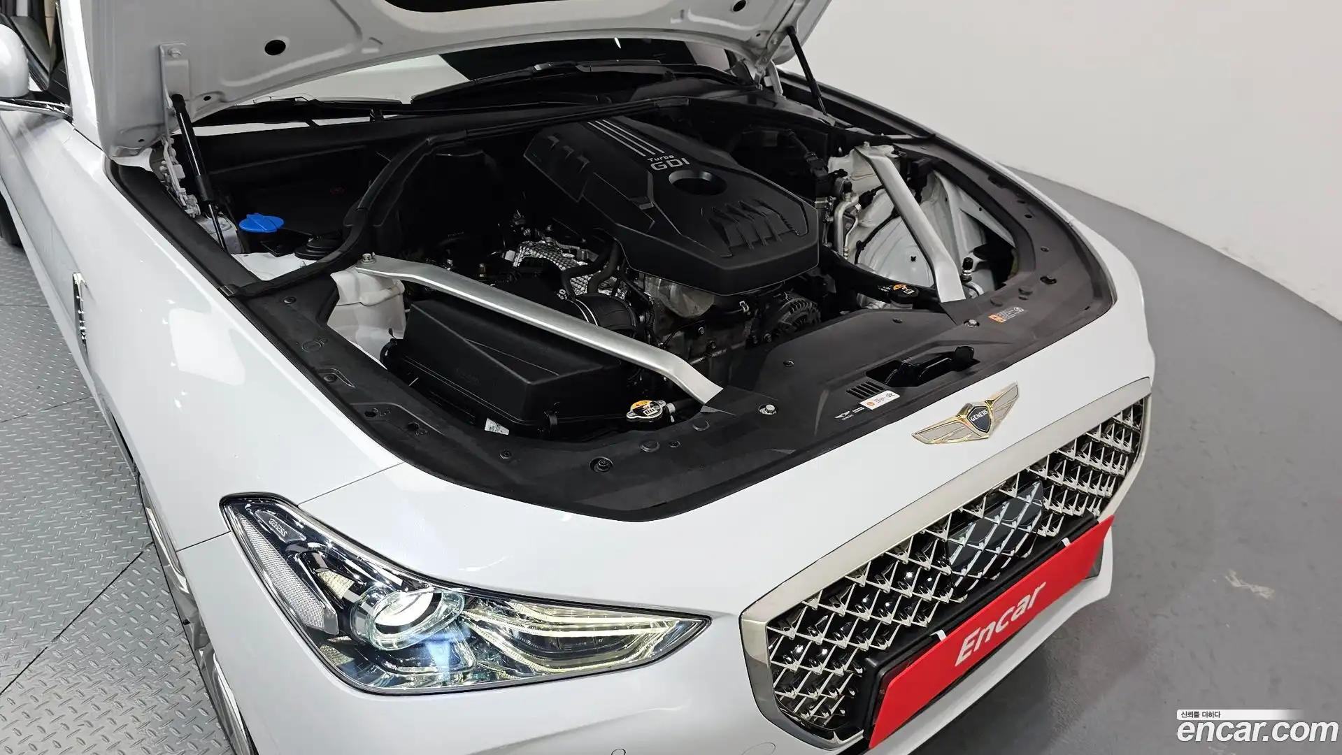 G70 Genesis 2019.0-OUTER-006