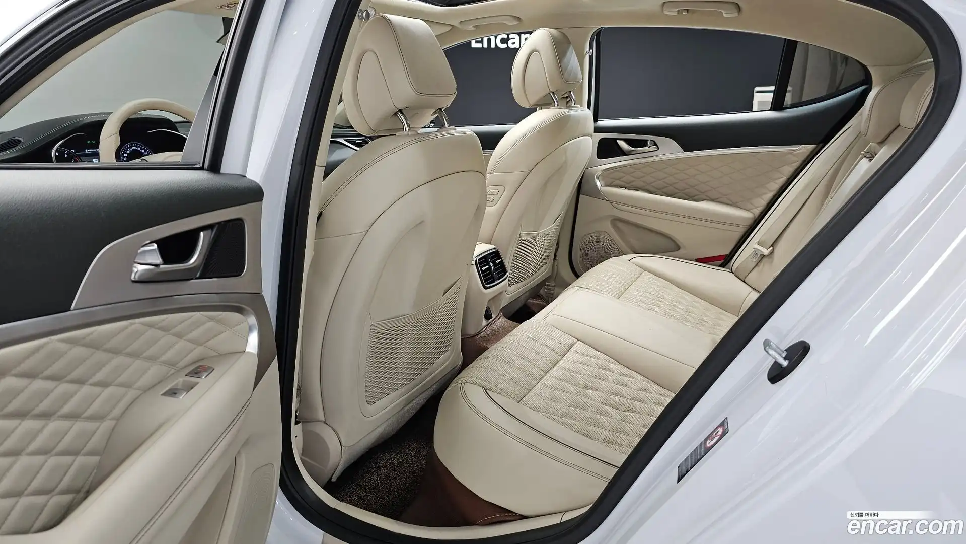 G70 Genesis 2019.0-OPTION-015