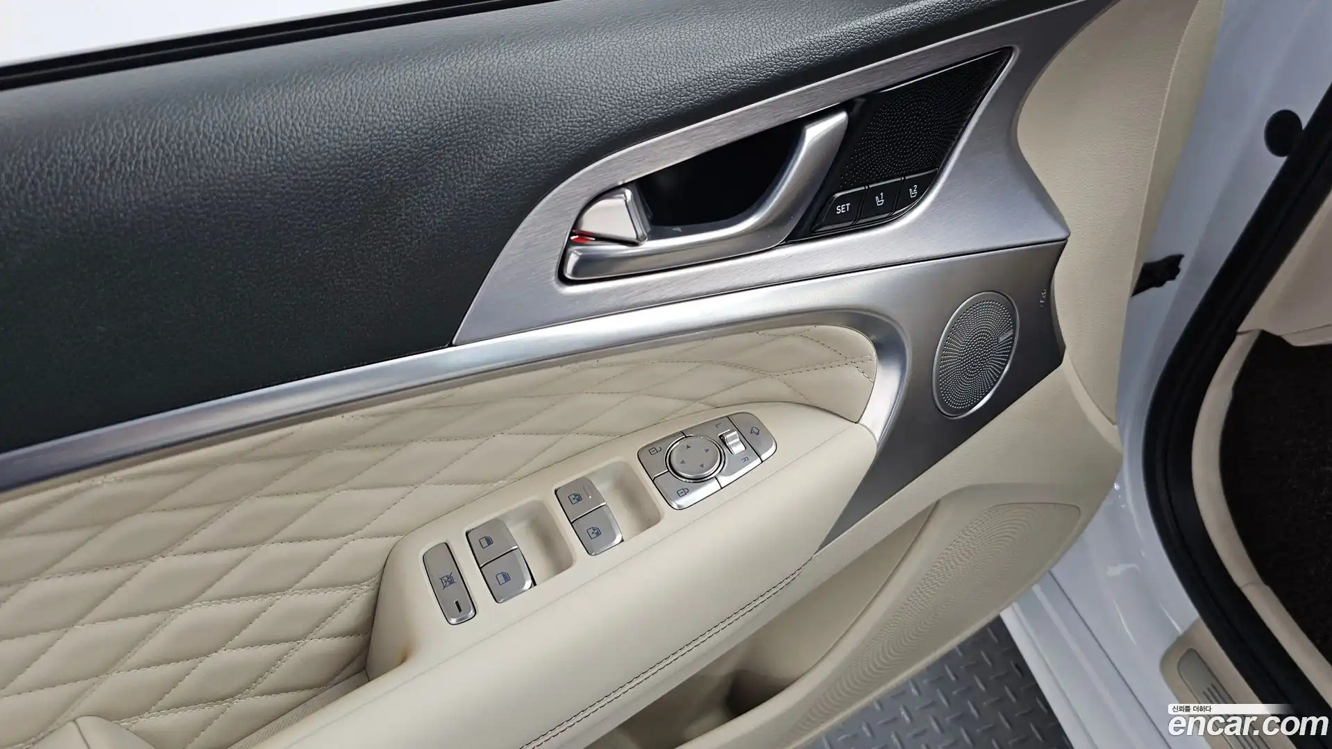 G70 Genesis 2019.0-OPTION-020