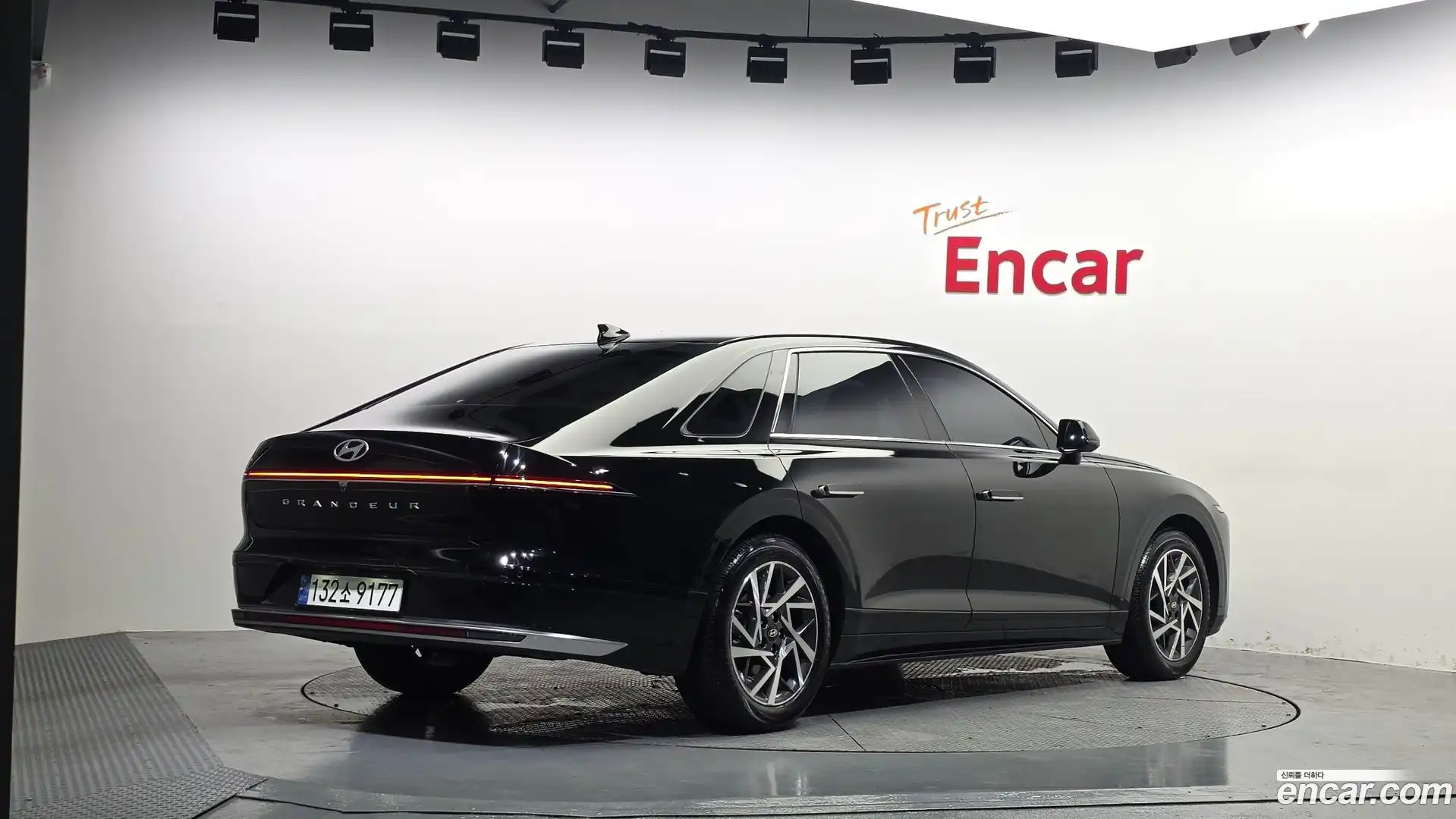 Grandeur Hyundai 2023.0-OUTER-002