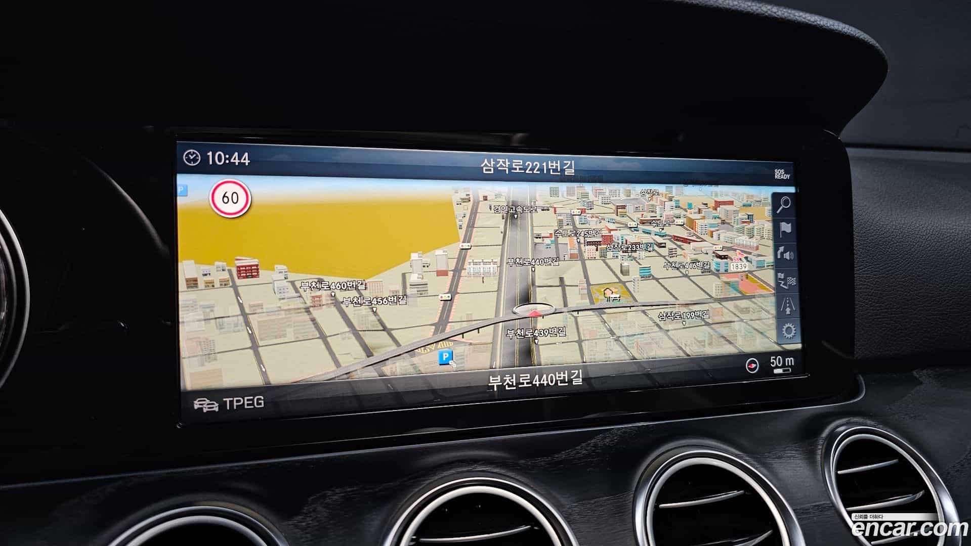 E-Class Mercedes-Benz 2019.9-OPTION-017