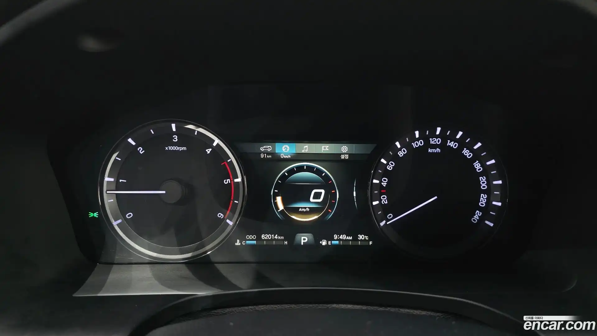 Rexton KG Mobility 2019.4-INNER-008