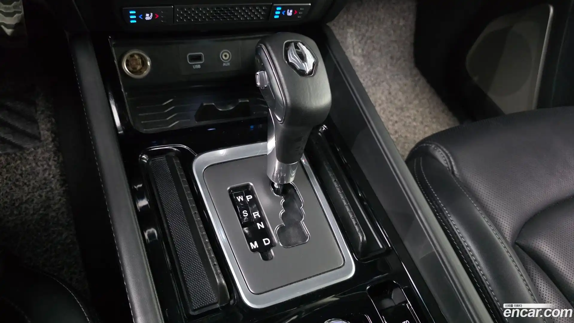 Rexton KG Mobility 2019.4-INNER-009