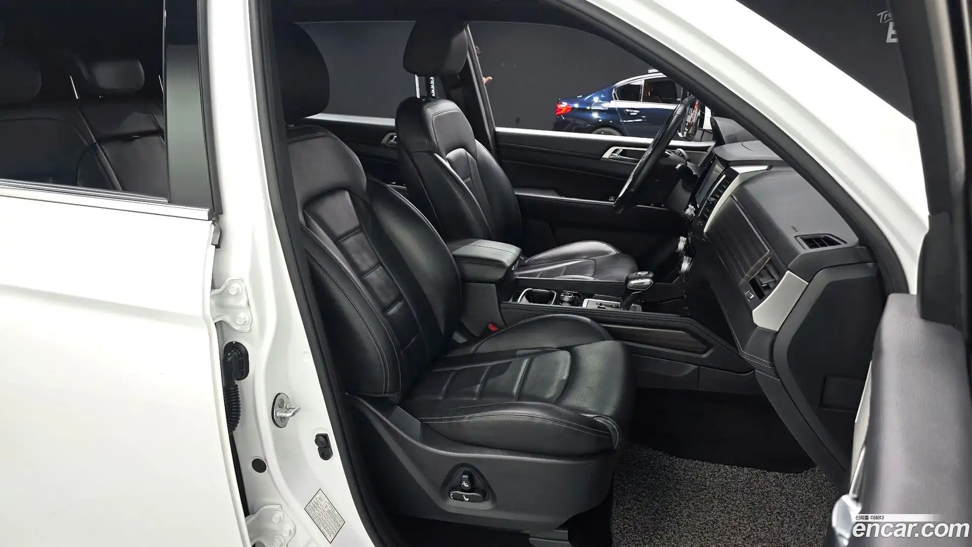 Rexton KG Mobility 2019.4-OPTION-015