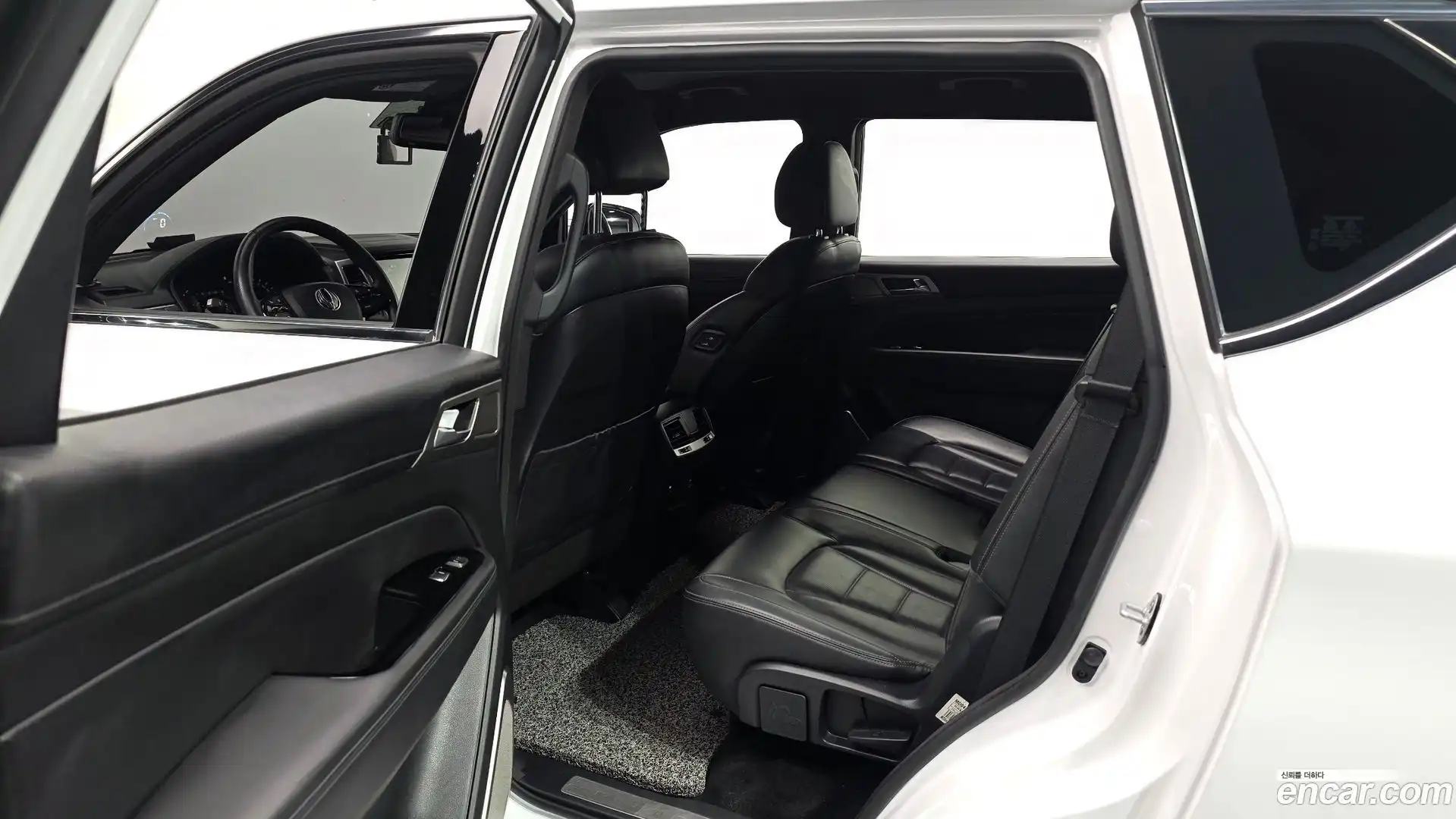 Rexton KG Mobility 2019.4-OPTION-016