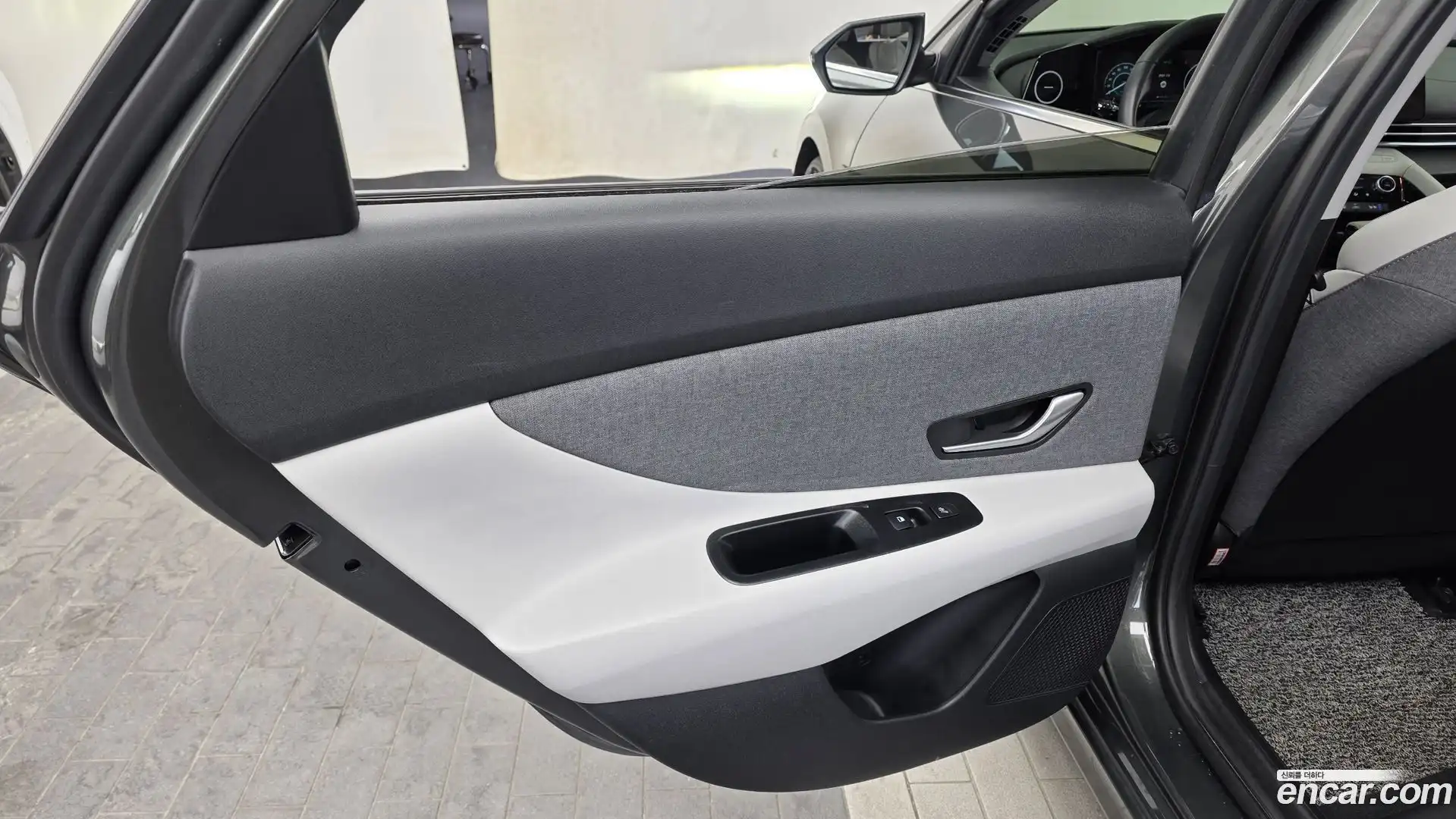 AVANTE Hyundai 2021.2-INNER-035