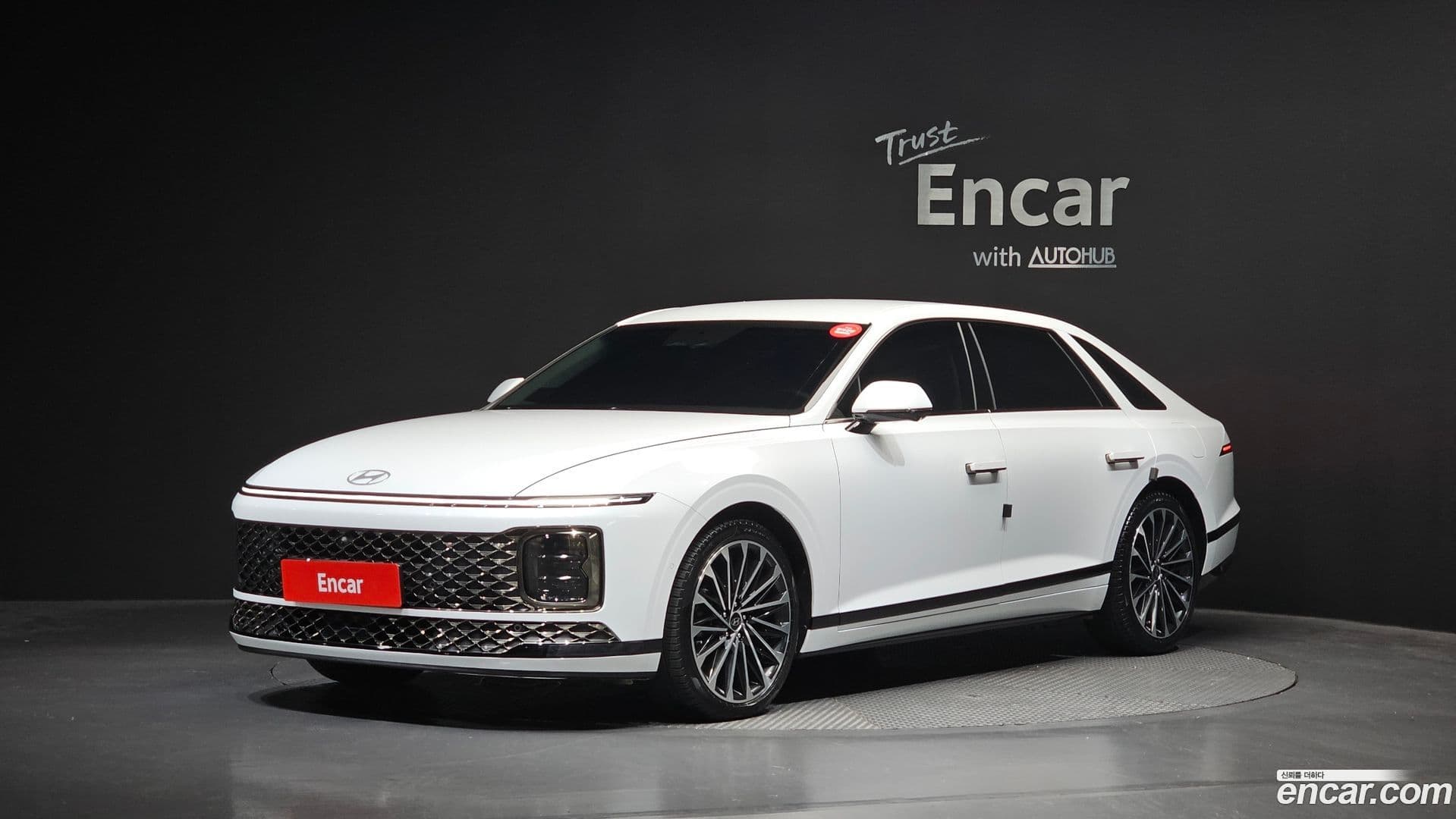Main__Slider__Photo:Grandeur Hyundai 2025.5-0
