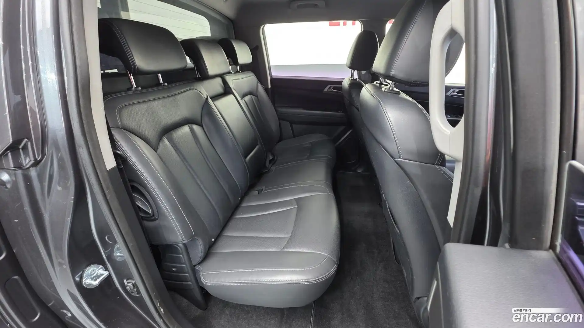Rexton KG Mobility 2018.4-OPTION-023