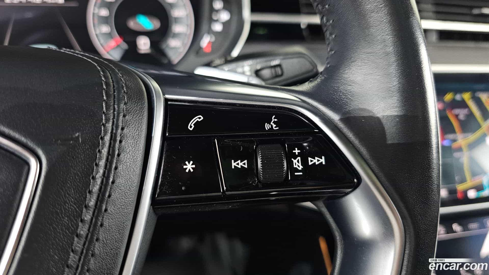 A8 Audi 2021.8-OPTION-044