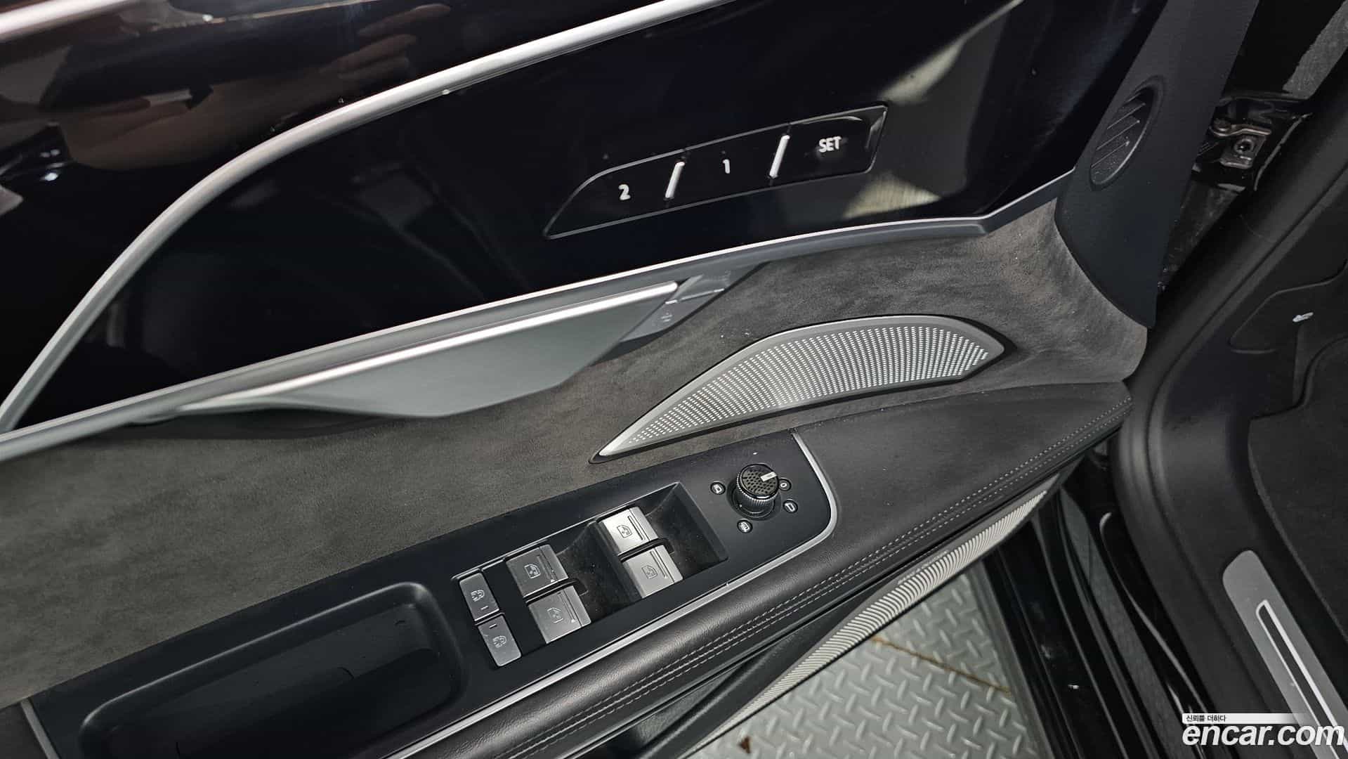A8 Audi 2021.8-OPTION-047