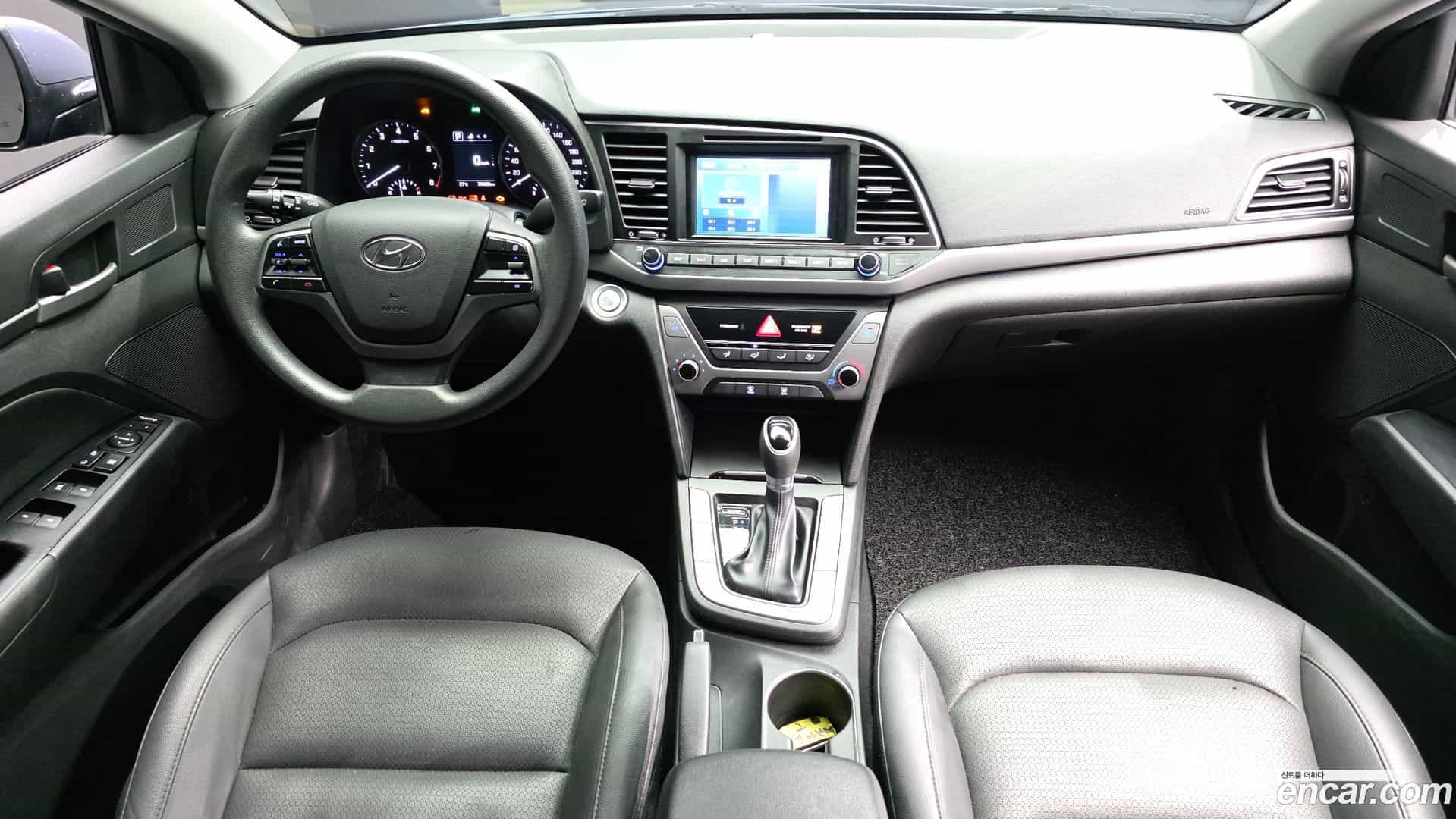 AVANTE Hyundai 2017.10-INNER-007