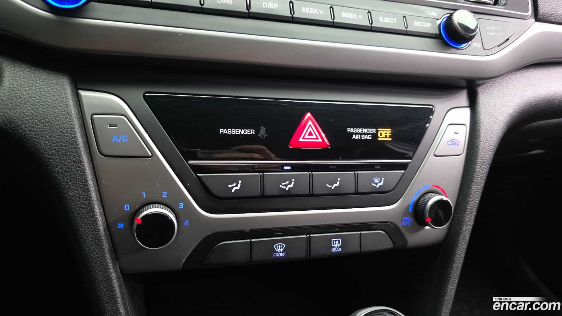 AVANTE Hyundai 2017.10-OPTION-022