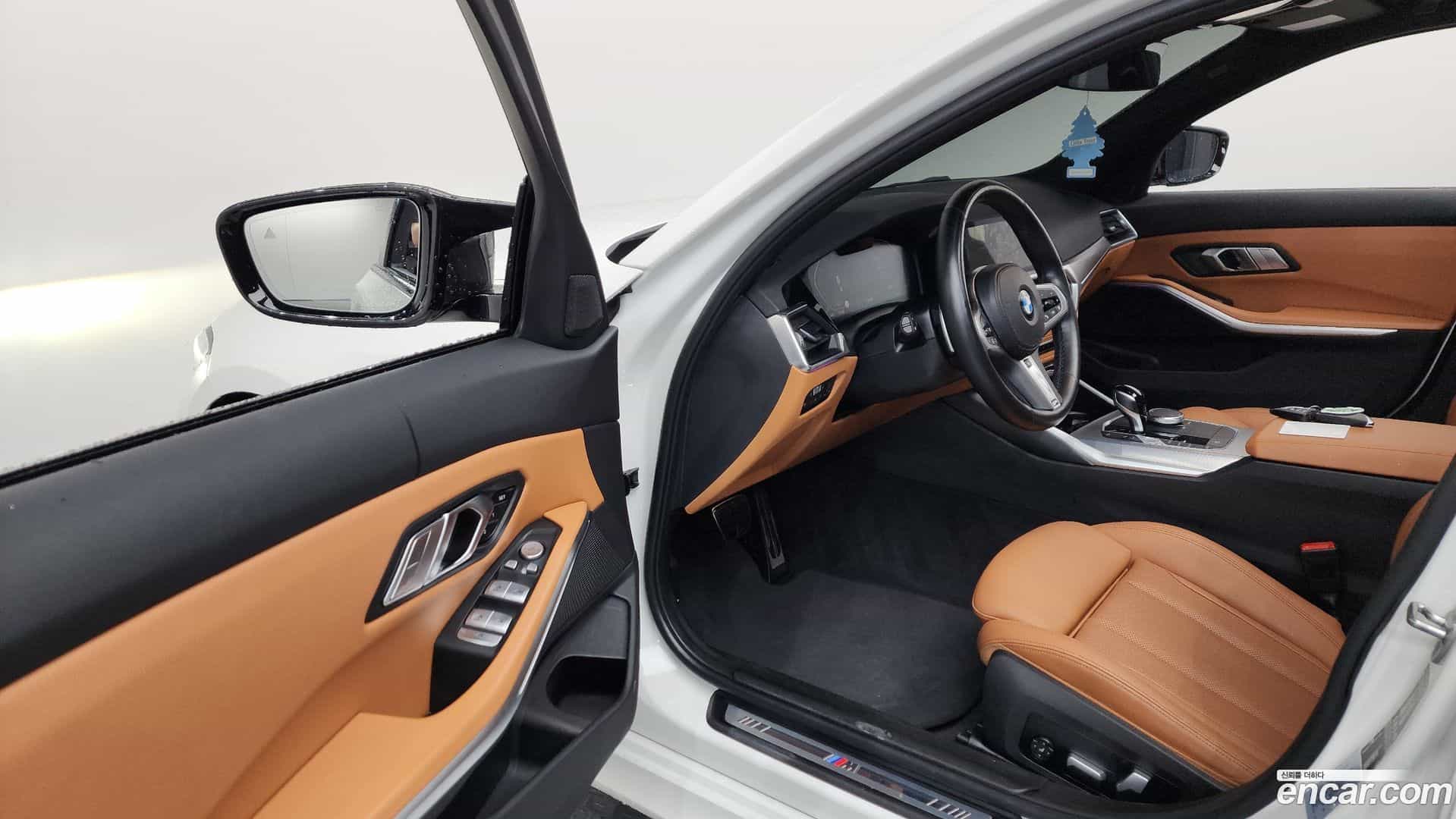 3-Series BMW 2022.9-INNER-010
