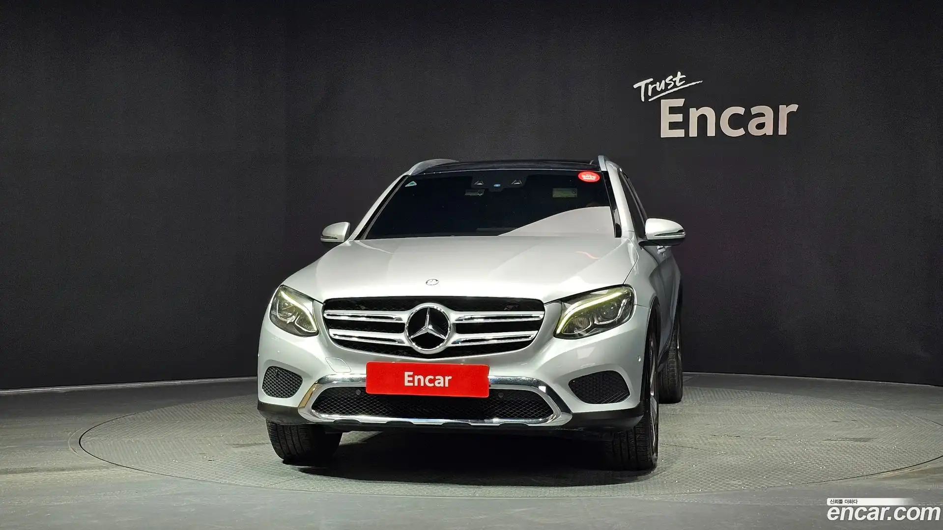 GLC-Class Mercedes-Benz 2017.1-OUTER-003