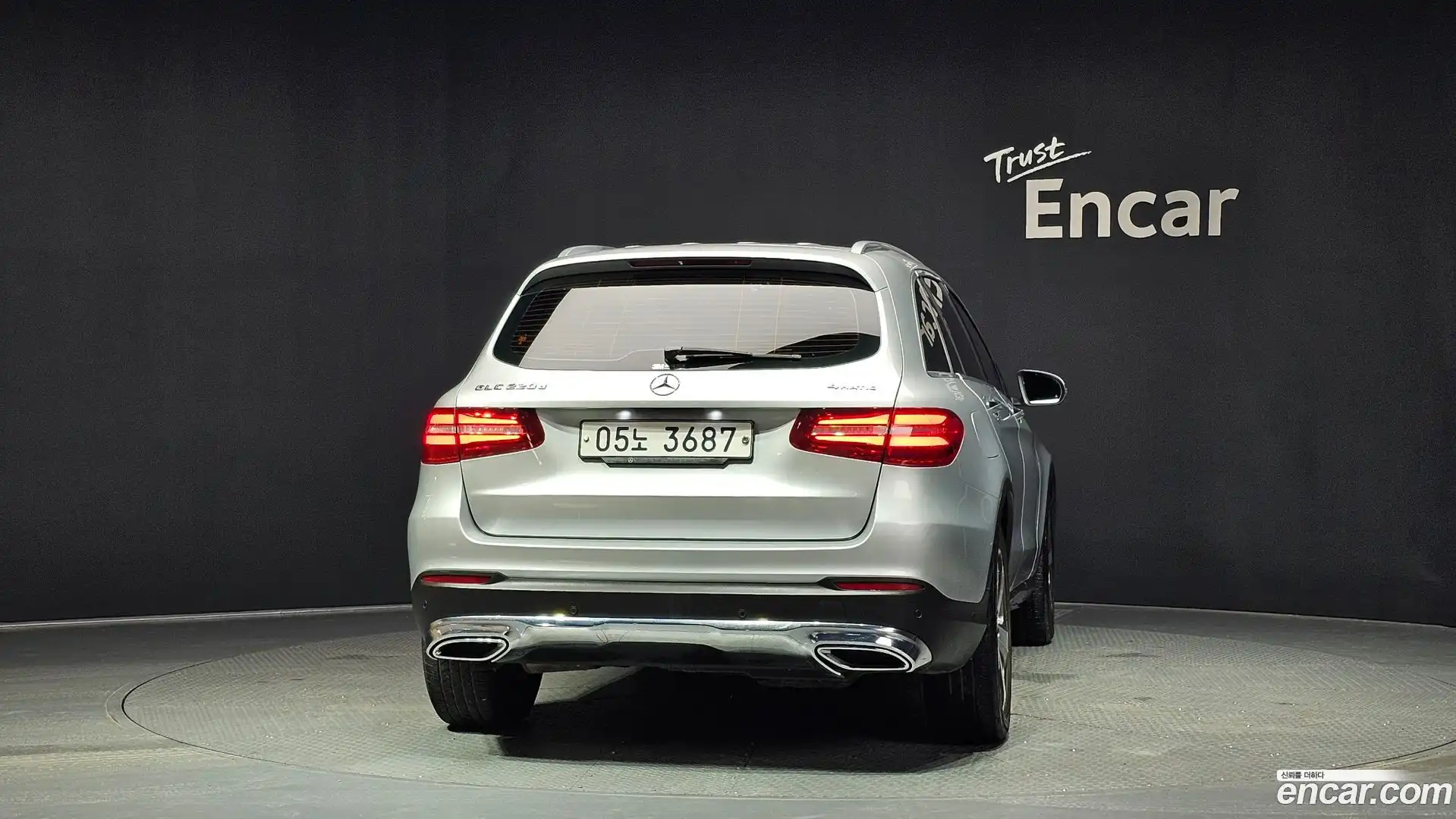 GLC-Class Mercedes-Benz 2017.1-OUTER-004