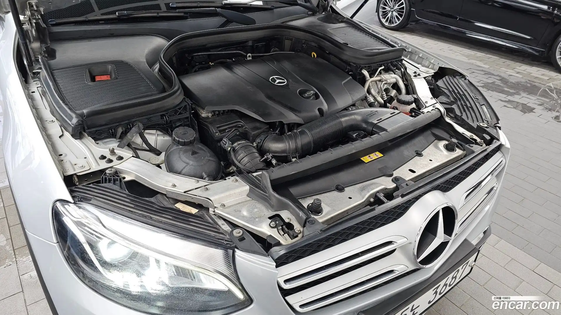 GLC-Class Mercedes-Benz 2017.1-OUTER-006