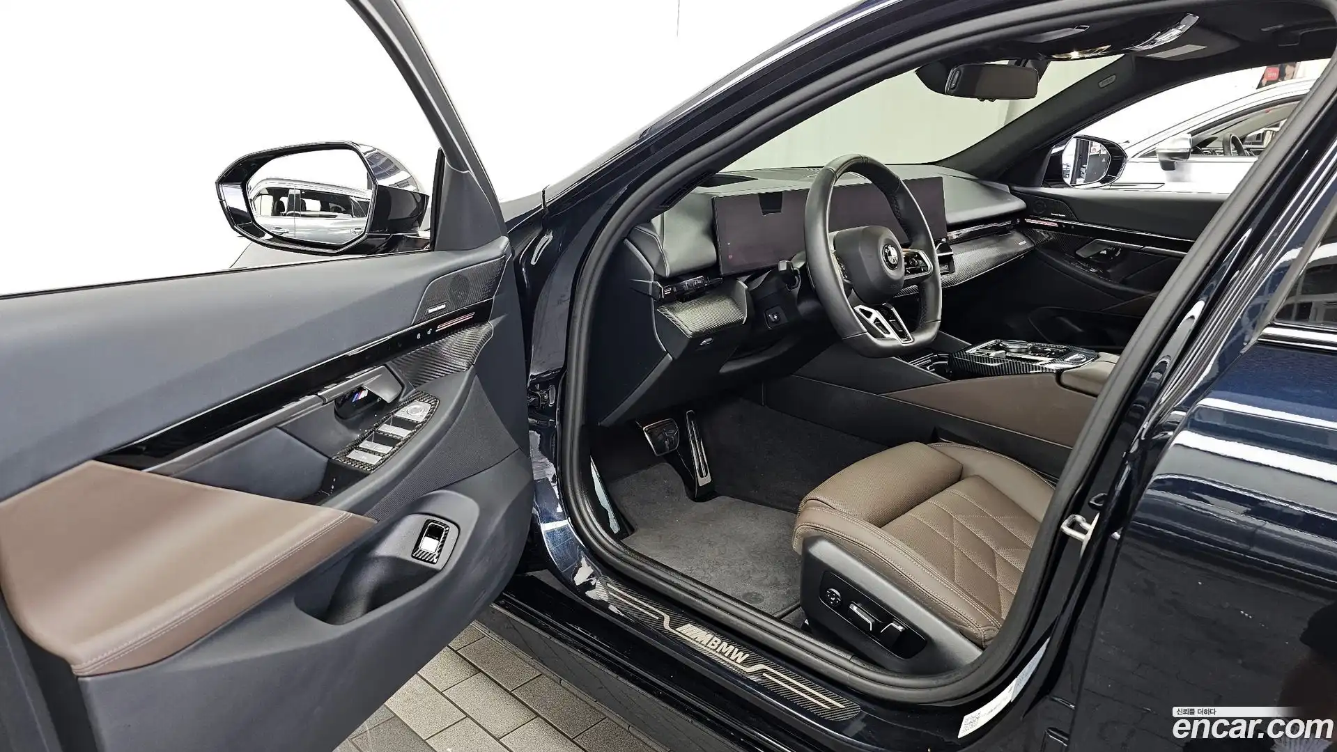 5-Series BMW 2024.1-INNER-010