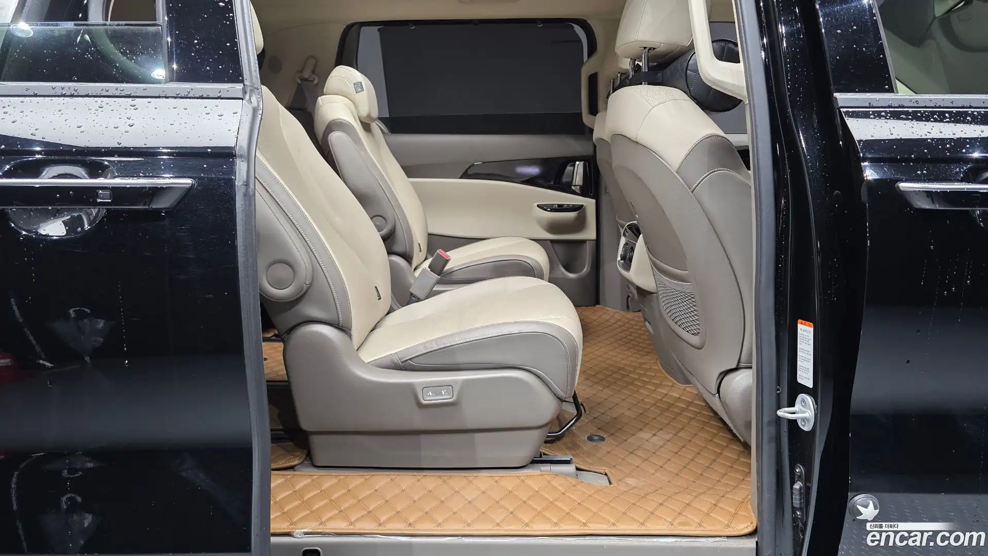 Canival Kia 2022.6-OPTION-016