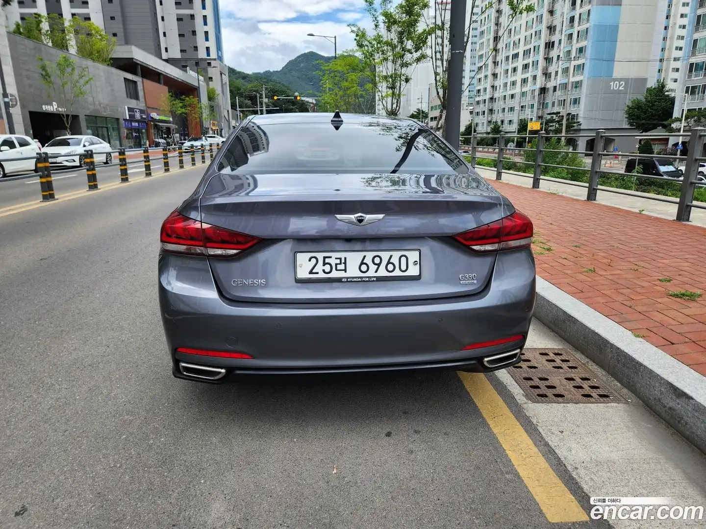 Genesis Hyundai 2014.9-OUTER-004