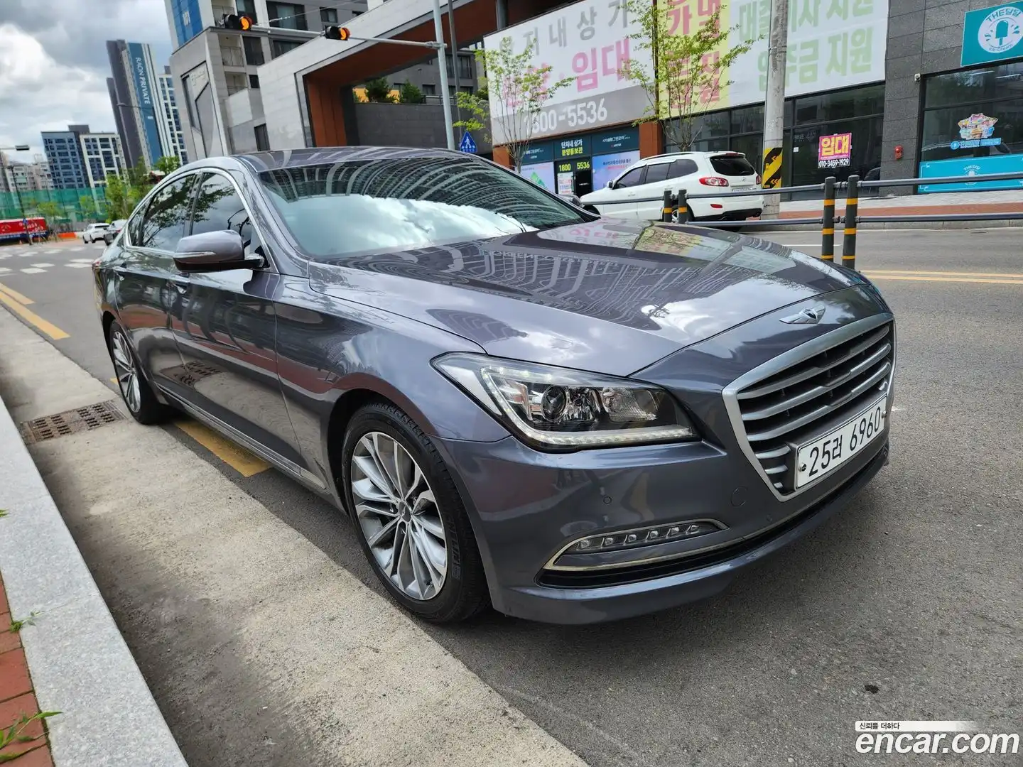 Genesis Hyundai 2014.9-OUTER-006