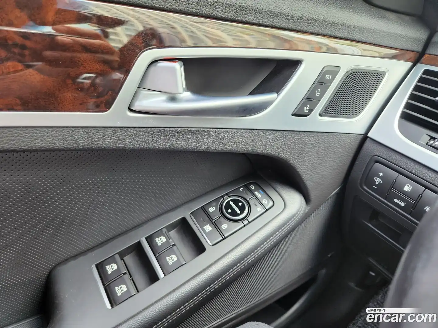 Genesis Hyundai 2014.9-OPTION-019