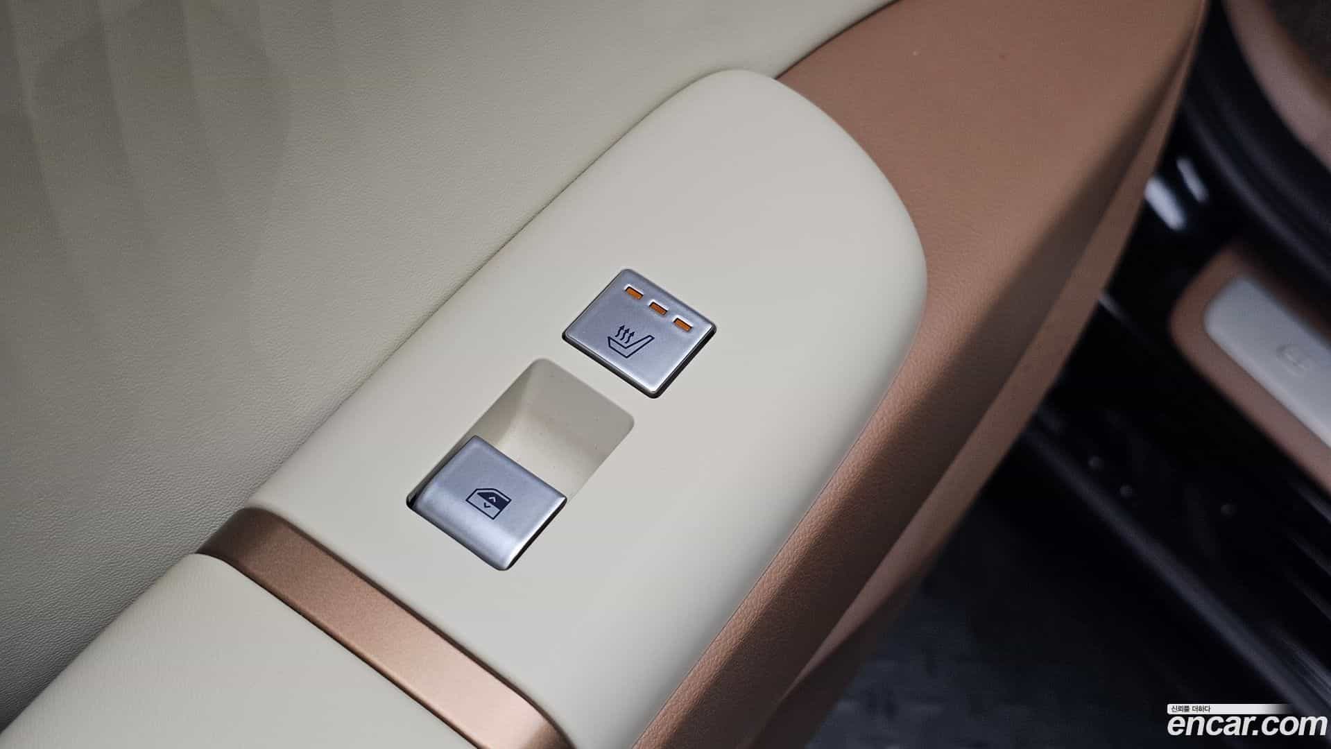 Grandeur Hyundai 2024.9-OPTION-043