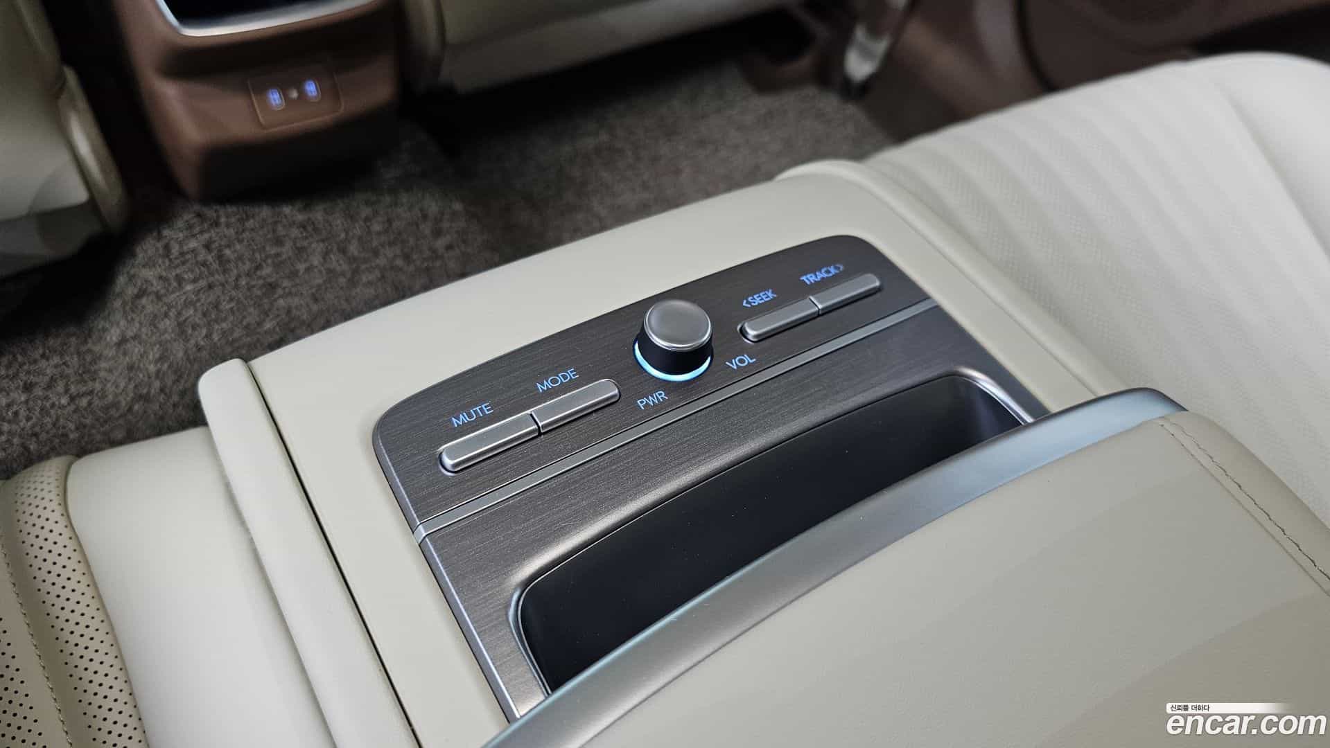 Grandeur Hyundai 2024.9-OPTION-044