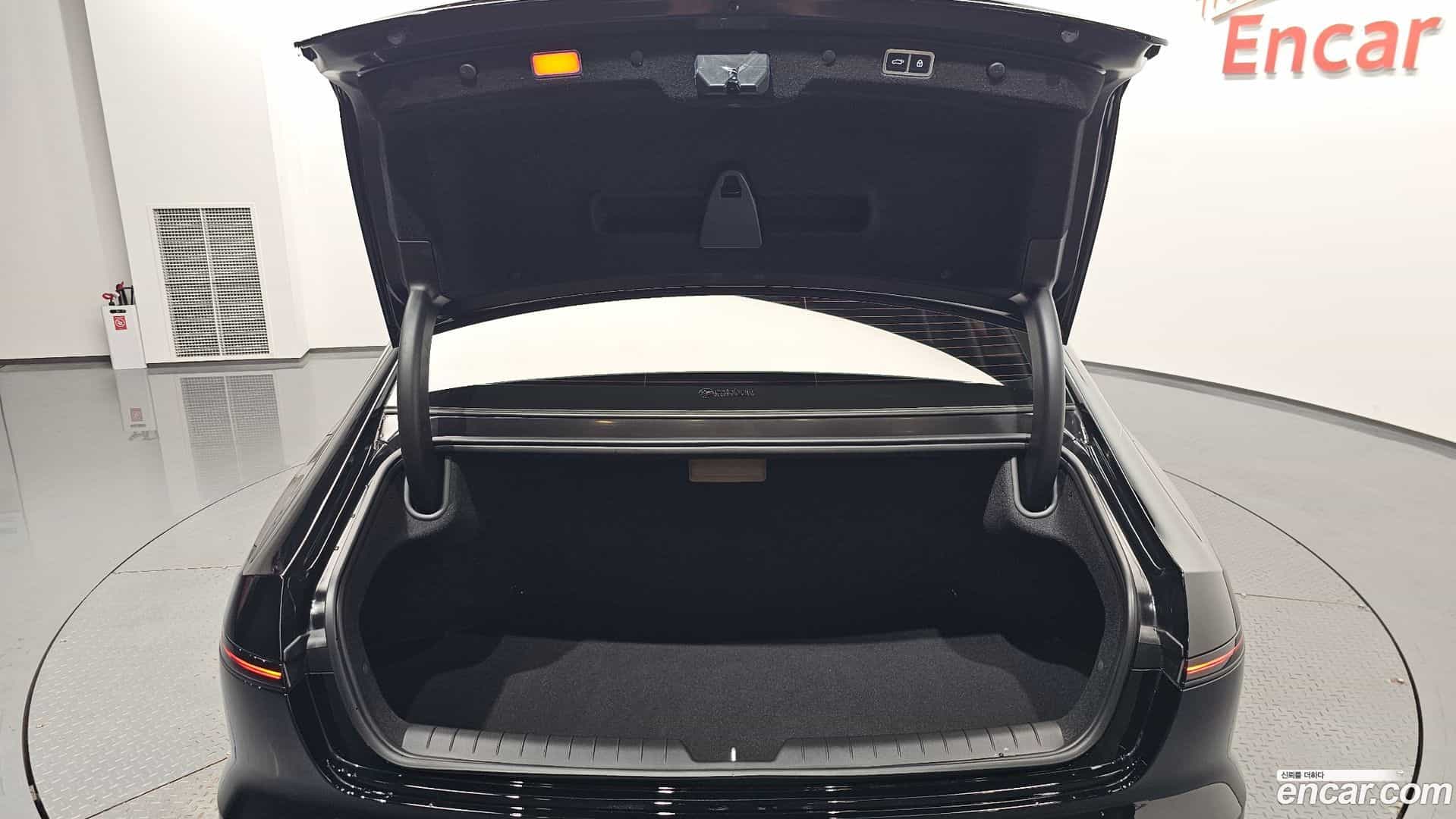 Grandeur Hyundai 2024.9-OPTION-048