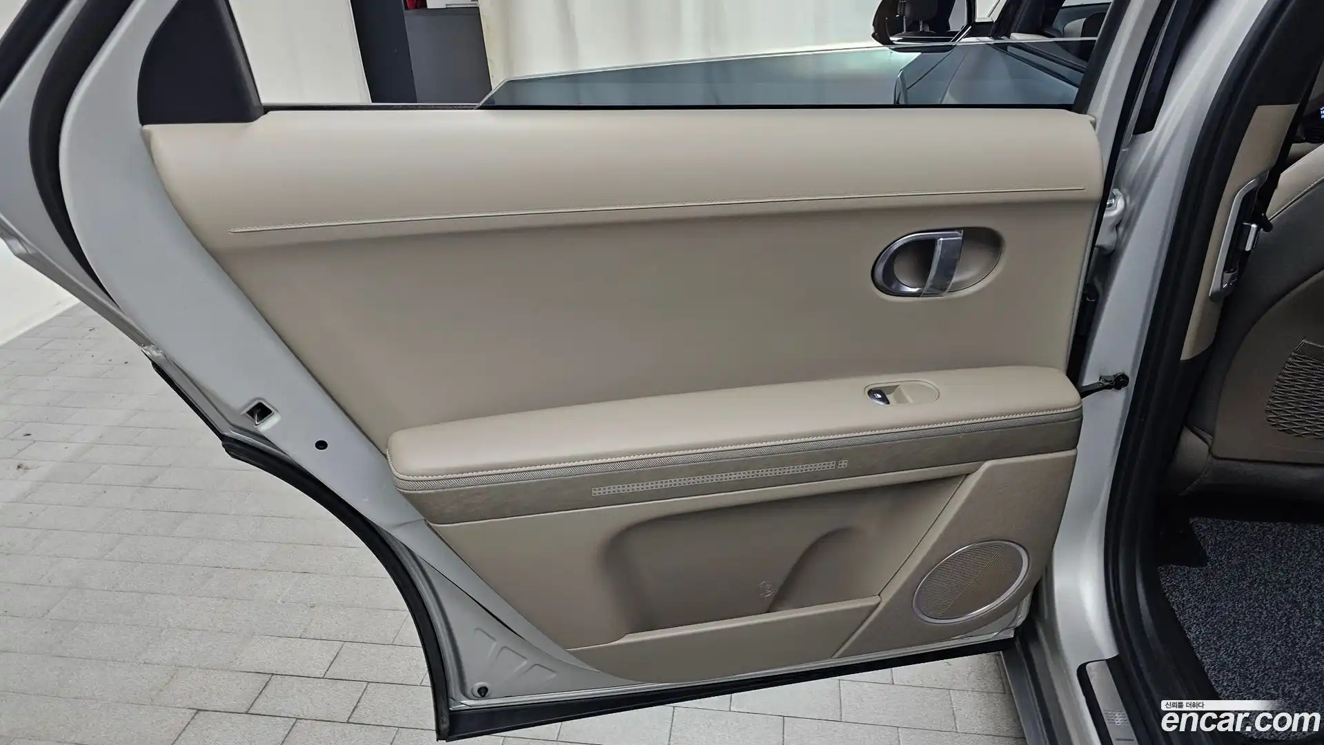Ioniq5 Hyundai 2024.4-INNER-035