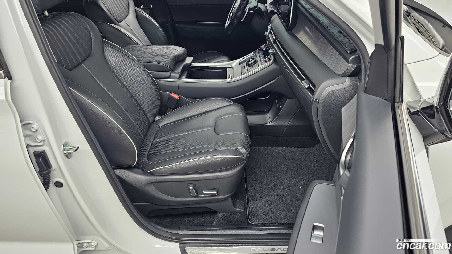 Palisade Hyundai 2023.7-INNER-036