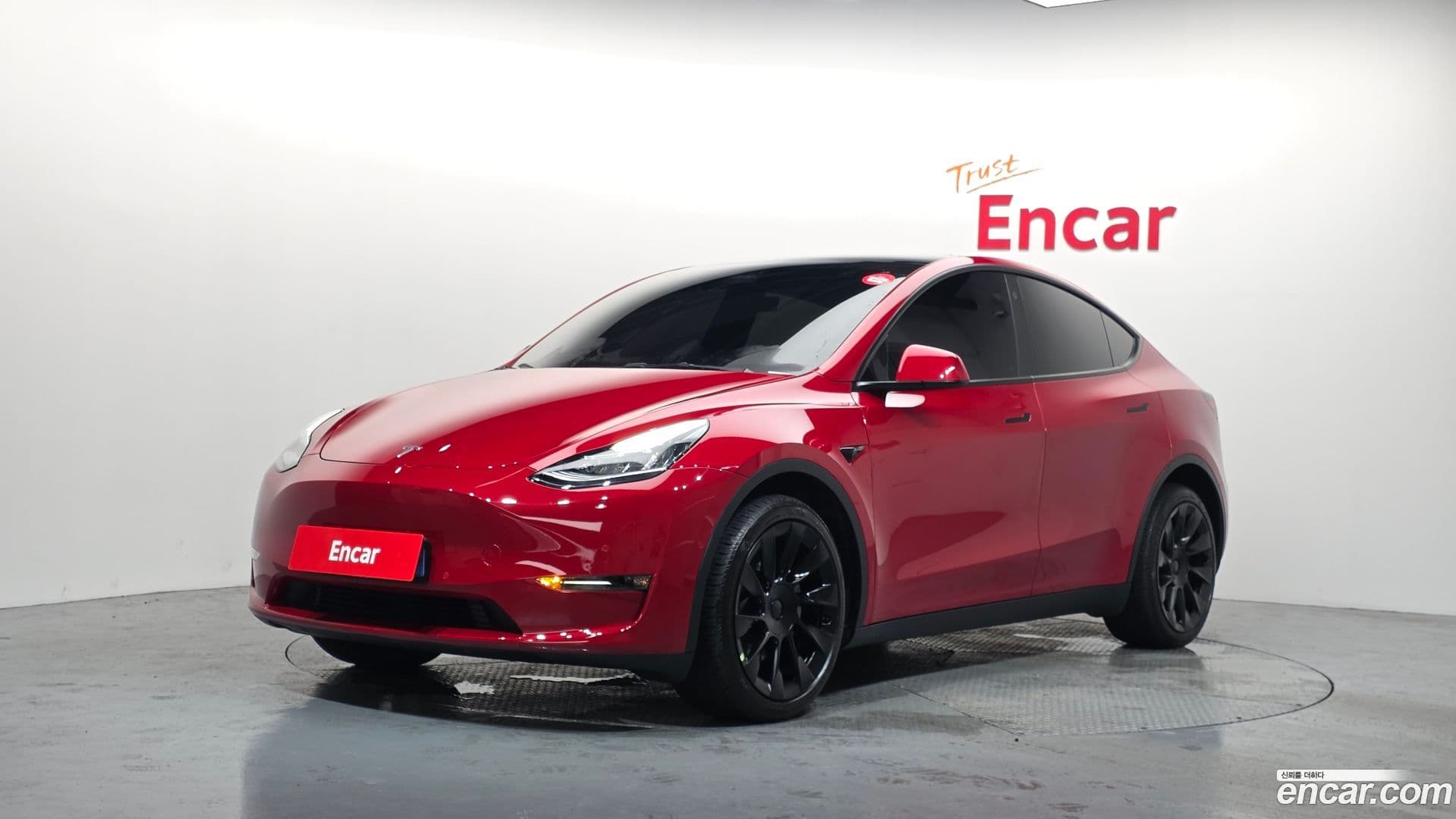 Main__Slider__Photo:Model Y Tesla 2022.5-0