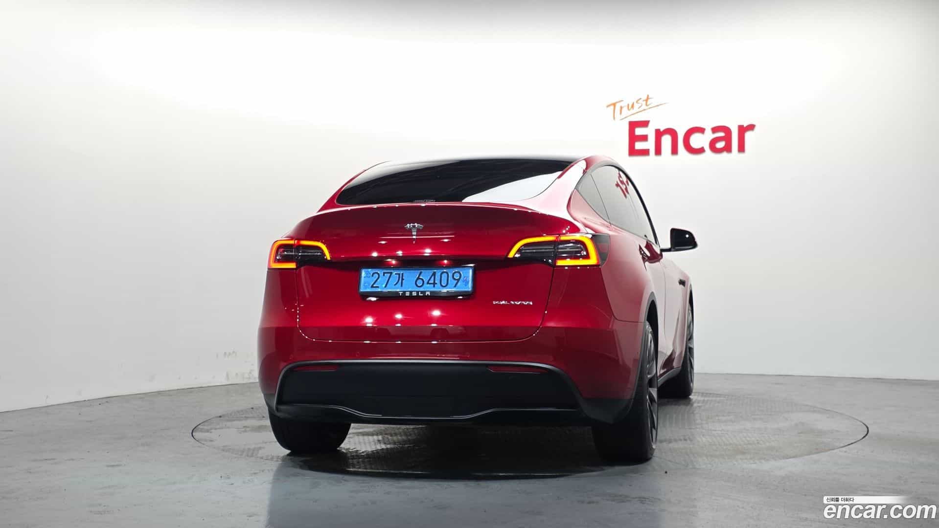 Model Y Tesla 2022.5-OUTER-004